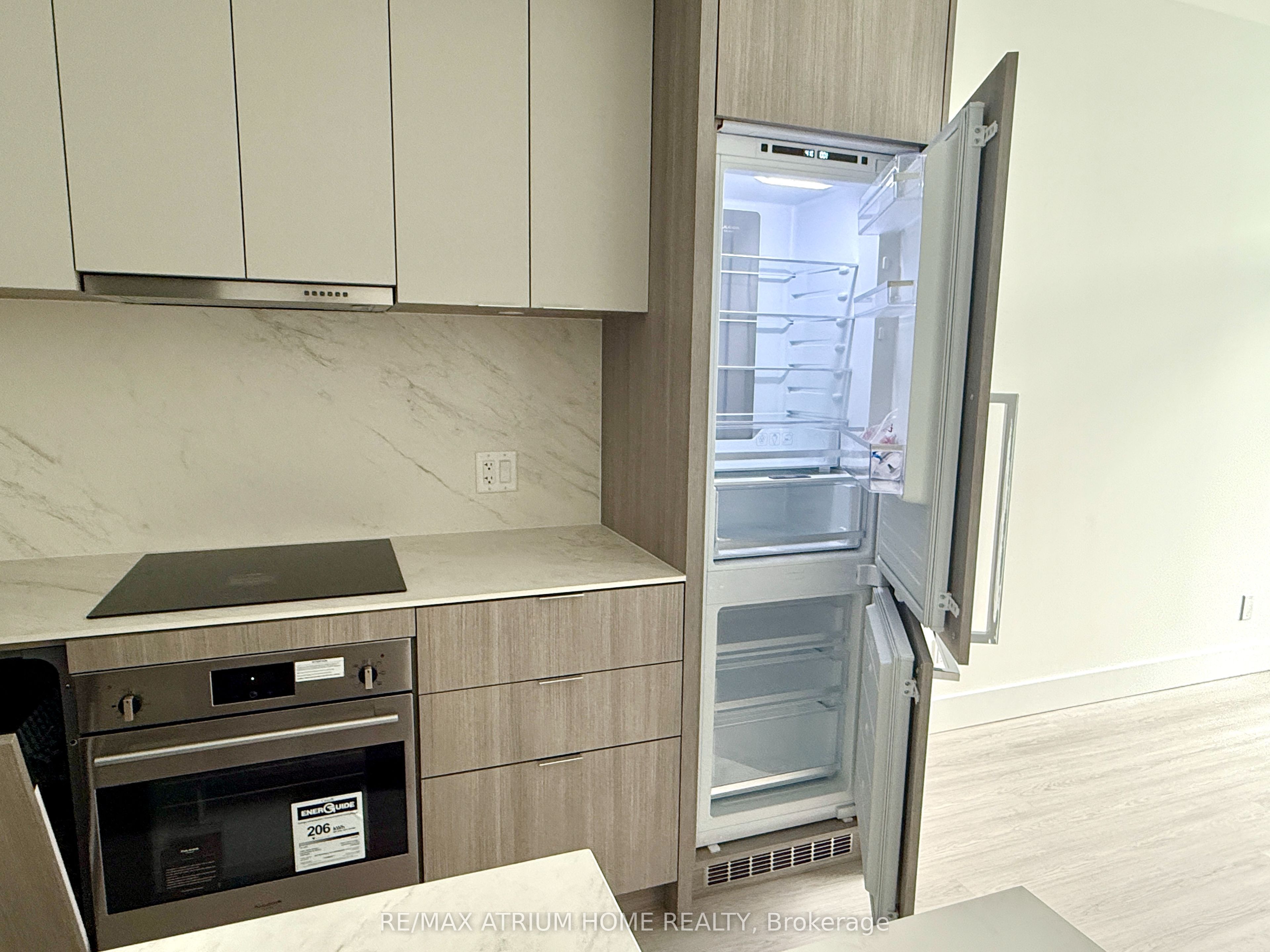 6 Greenbriar Road 704, Toronto, ON M2K 0H6 photo 5