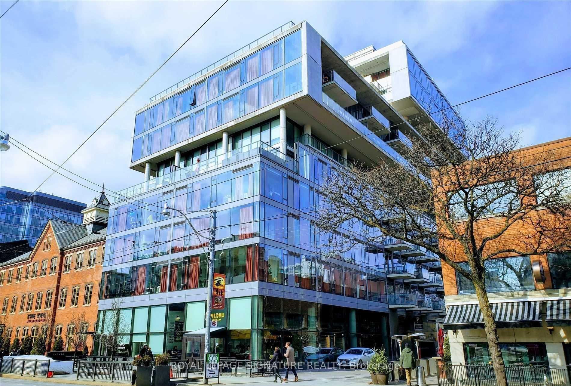 560 King Street W 821, Toronto, ON M5V 0L6
