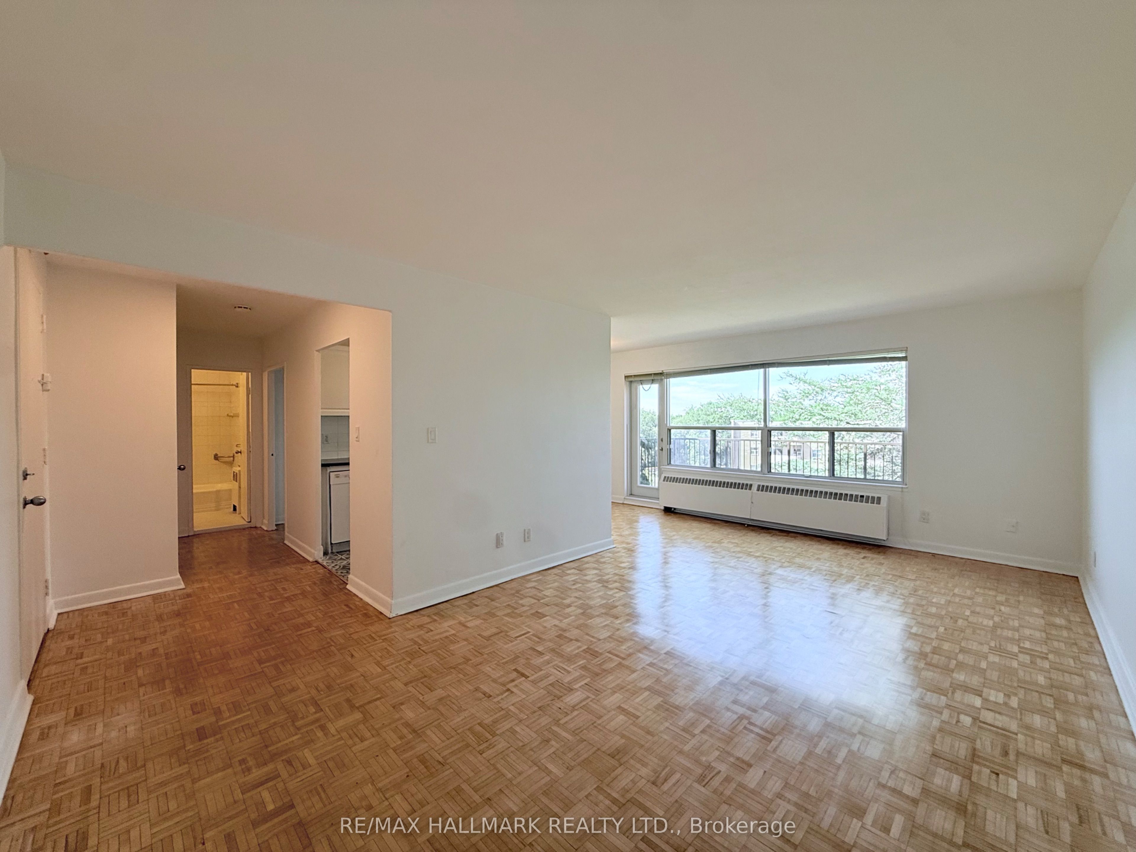 30 Upper Canada Drive 403, Toronto, ON M2P 1S1 photo 2