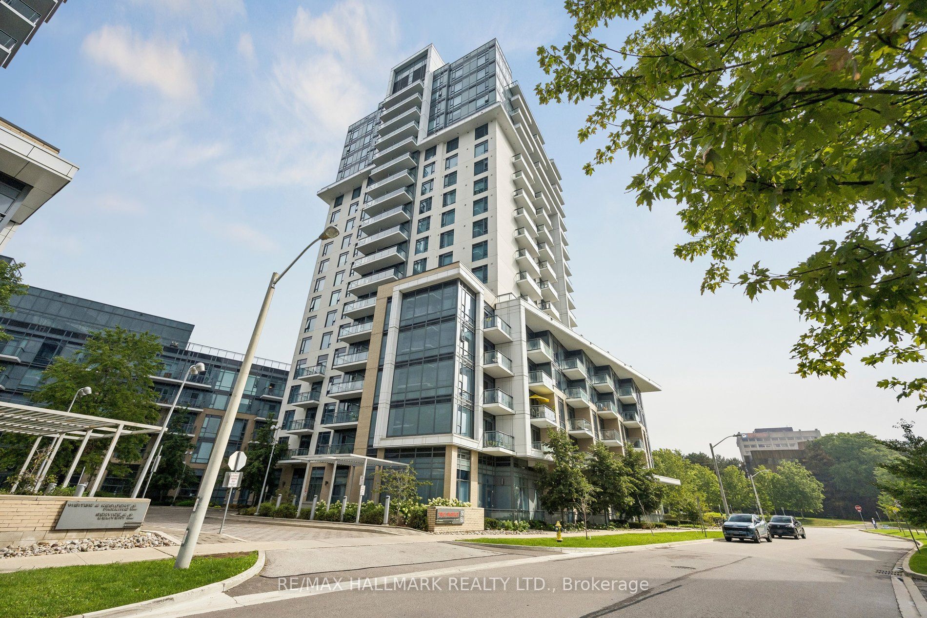 60 Ann Oreilly Road 3, Toronto, ON M2J 0C8