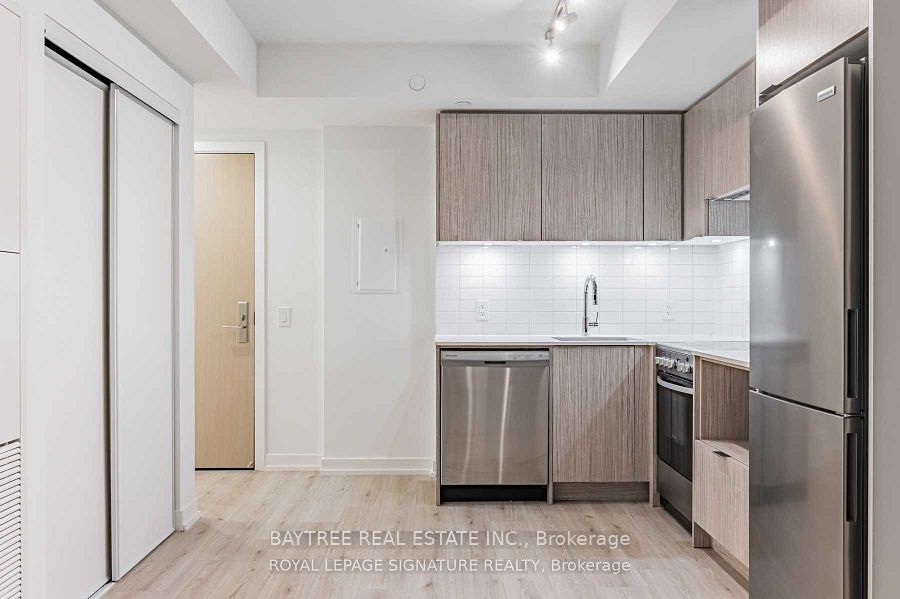 395 Bloor Street E 2103, Toronto, ON M4W 0B4 photo 4
