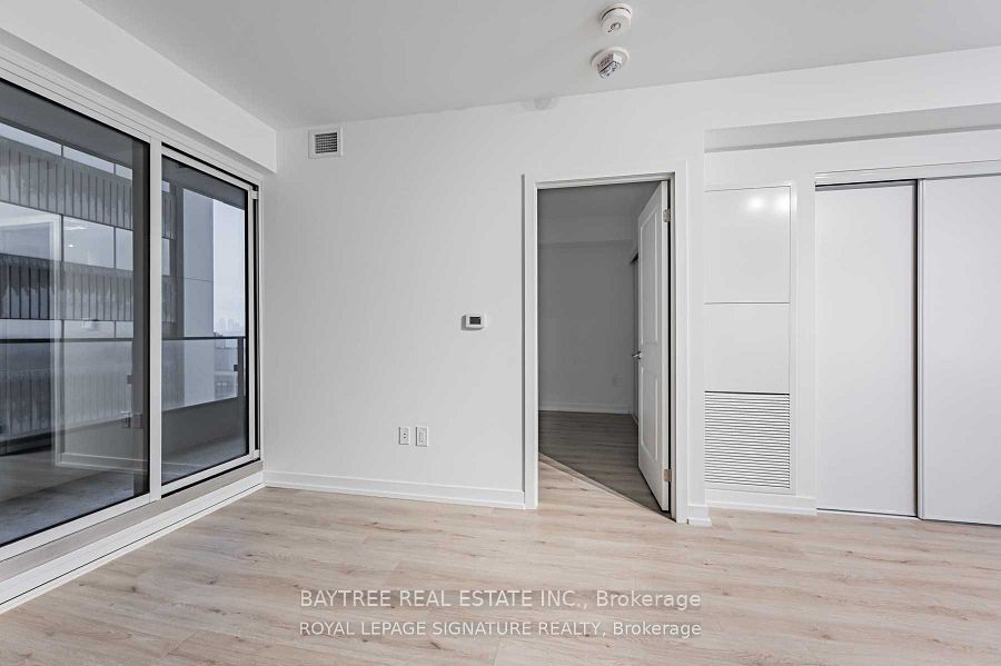 395 Bloor Street E 2103, Toronto, ON M4W 0B4 photo 5