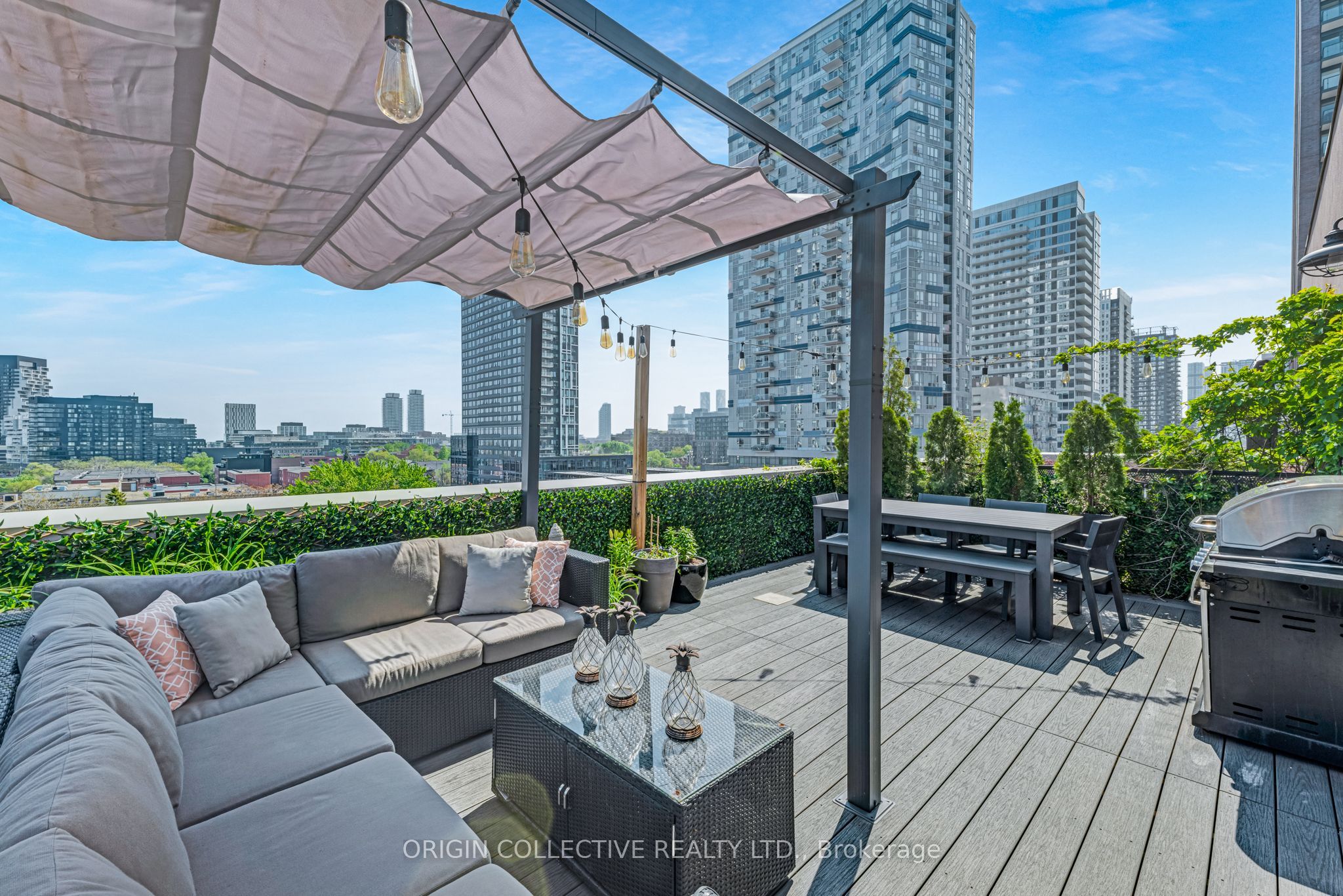 736 Dundas Street E PH2, Toronto, ON M5A 2C5