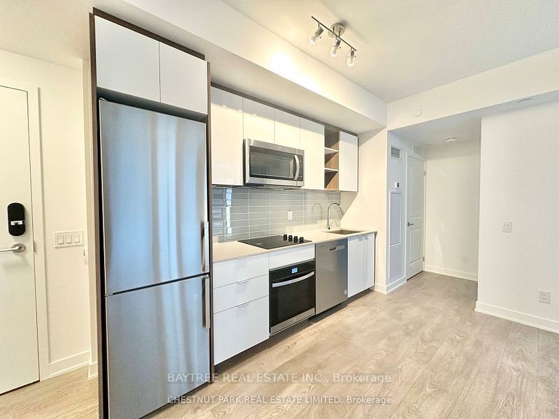 543 Richmond Street W 722, Toronto, ON M5V 0W9 photo 3
