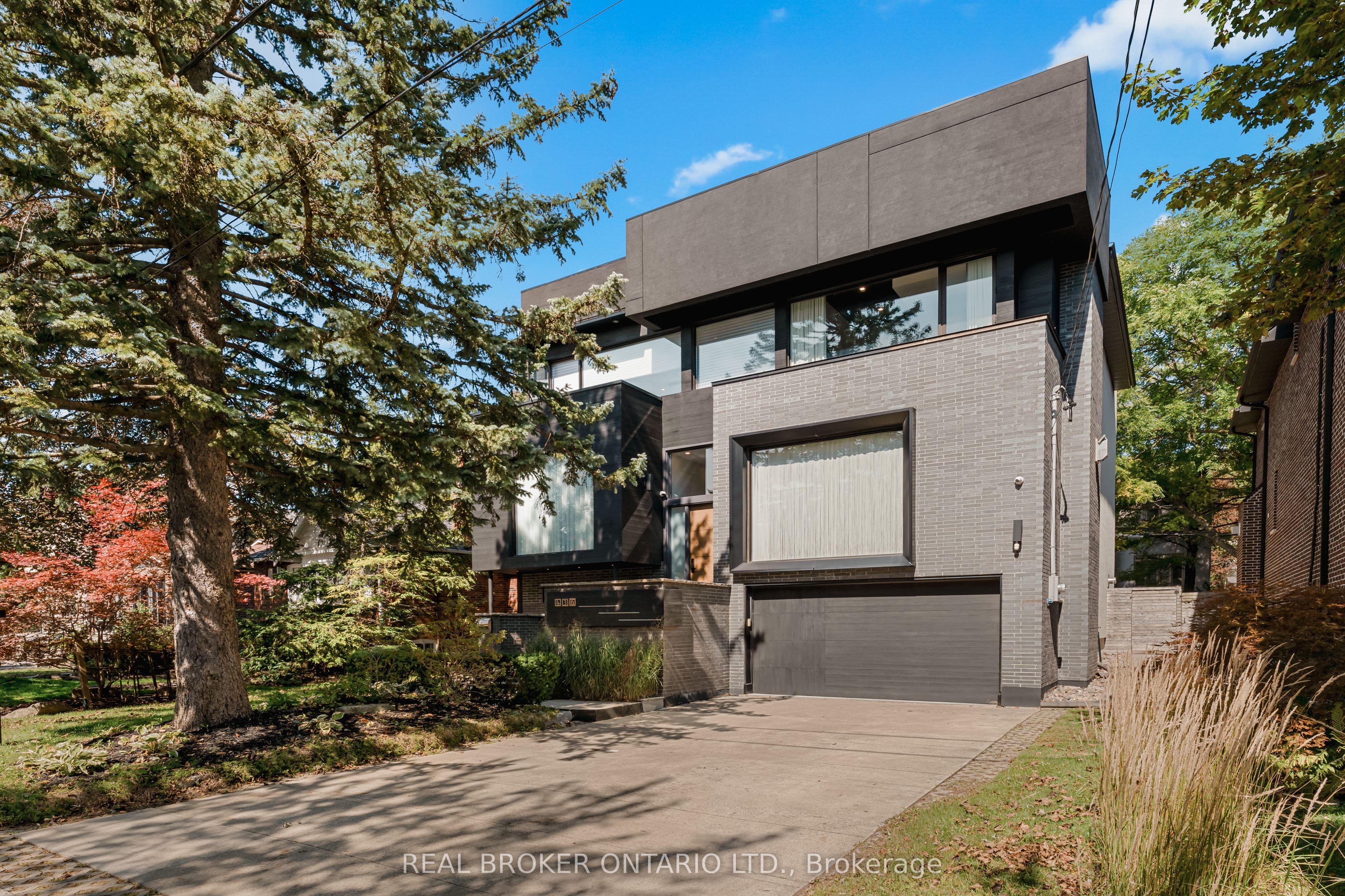 436 Glengarry Avenue, Toronto, ON M5M 1E8 photo 2