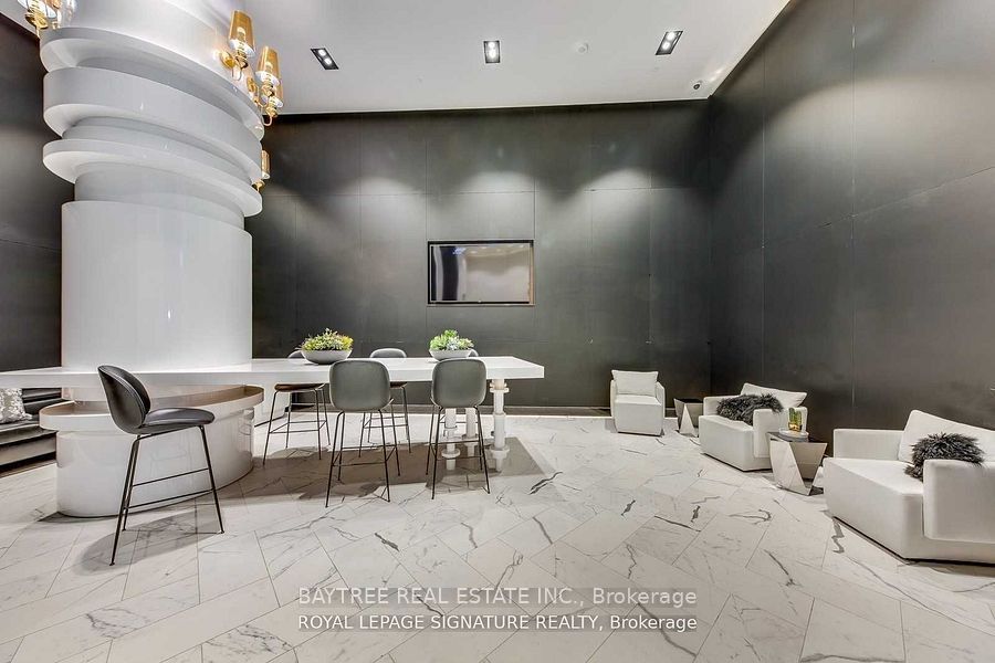 87 Peter Street 4210, Toronto, ON M5V 0P1 photo 2