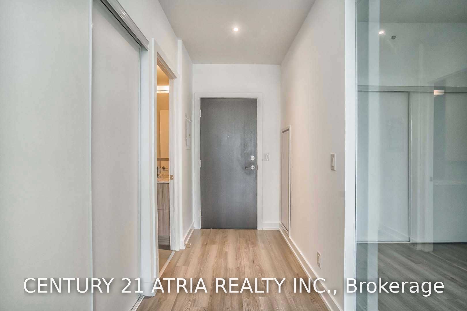 6 Parkwood Avenue 508, Toronto, ON M4V 2A3 photo 5