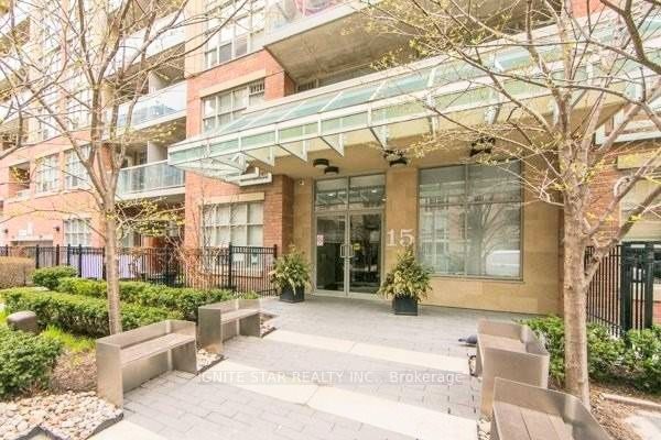 15 Stafford Street 514, Toronto, ON M5V 3X6