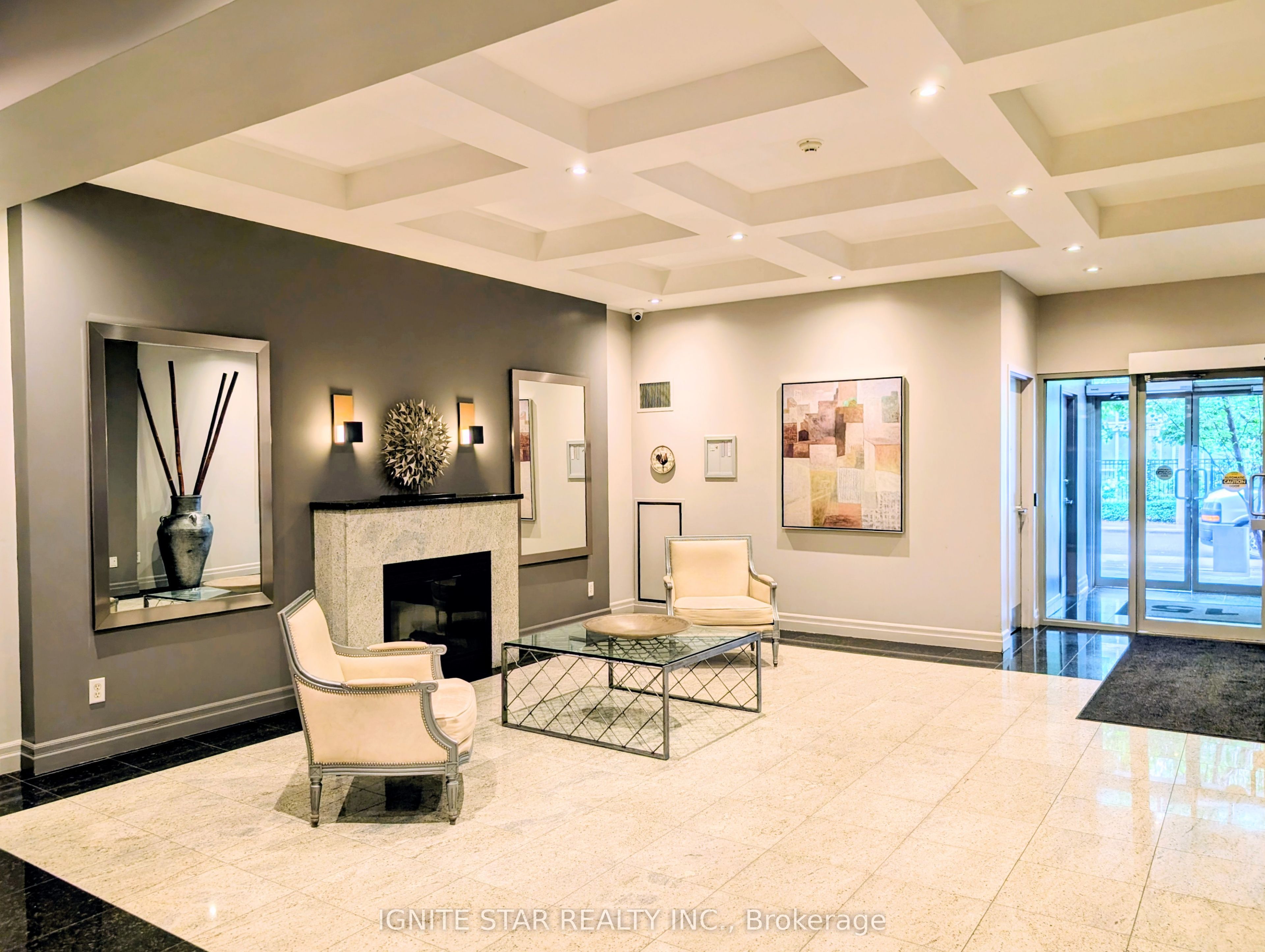 15 Stafford Street 514, Toronto, ON M5V 3X6 photo 2