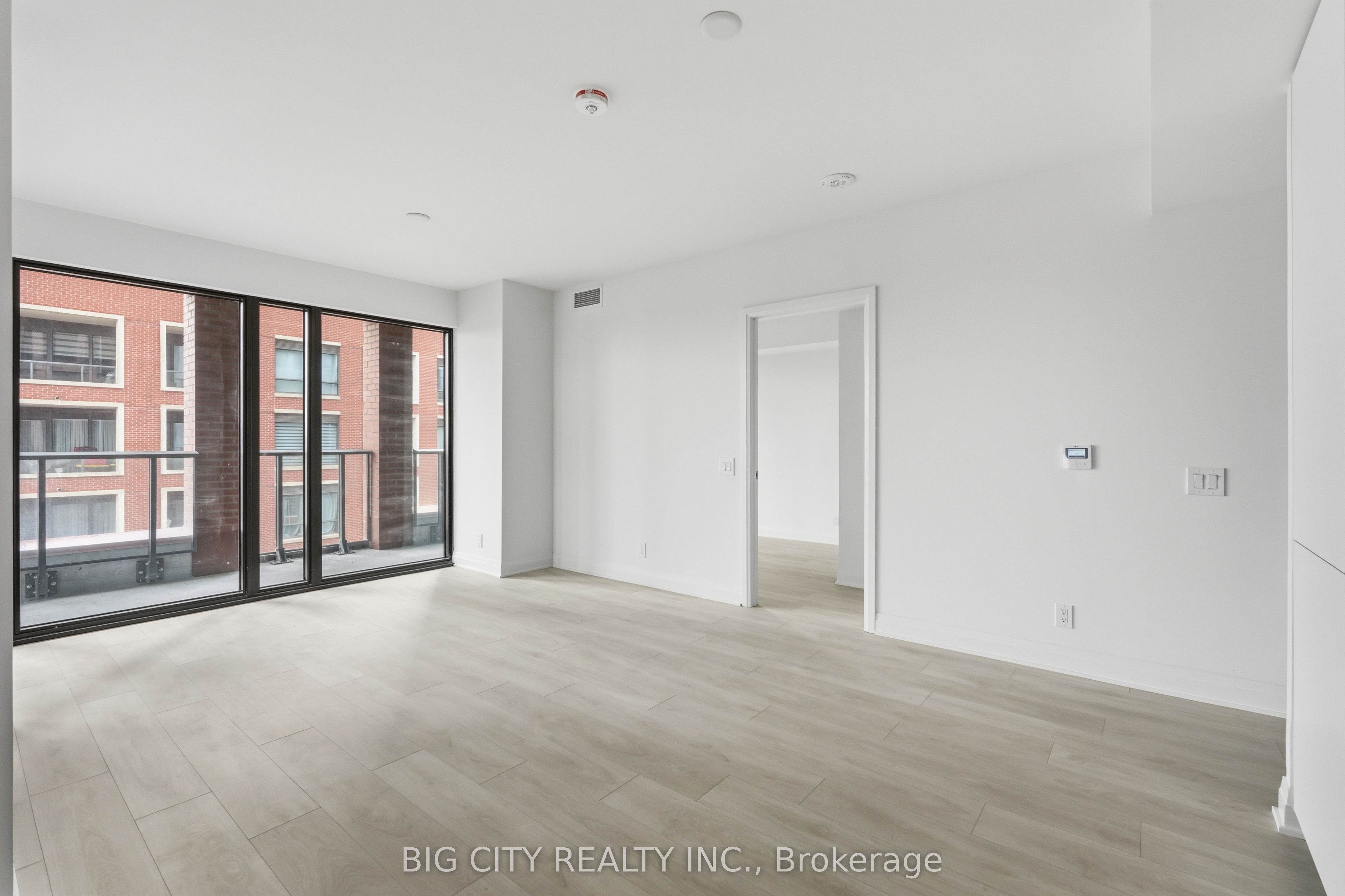 25 Frederick Todd Way 504, Toronto, ON M4G 4E8 photo 5