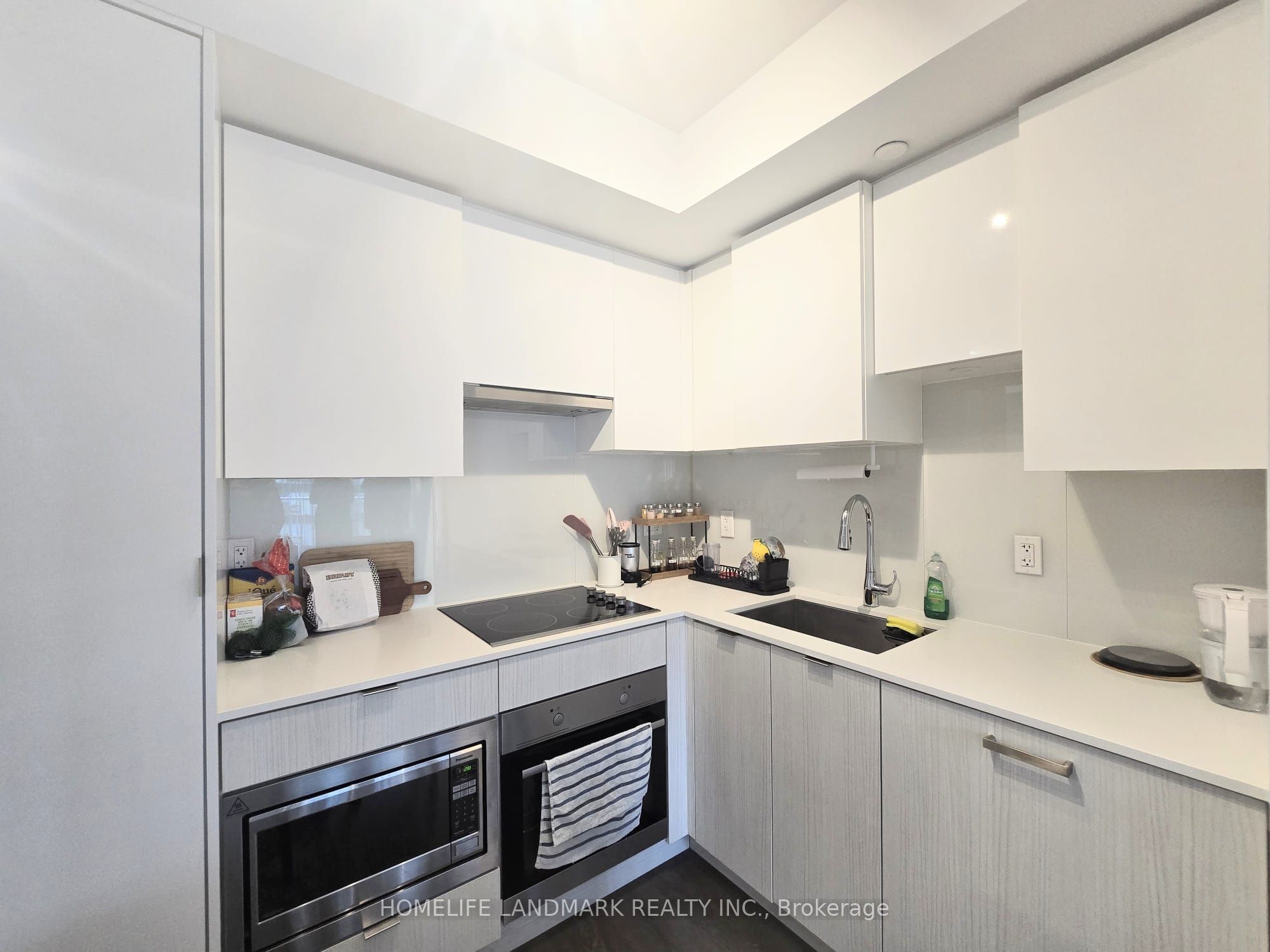 99 Broadway Avenue 1011 Nt, Toronto, ON M4P 0E3 photo 3