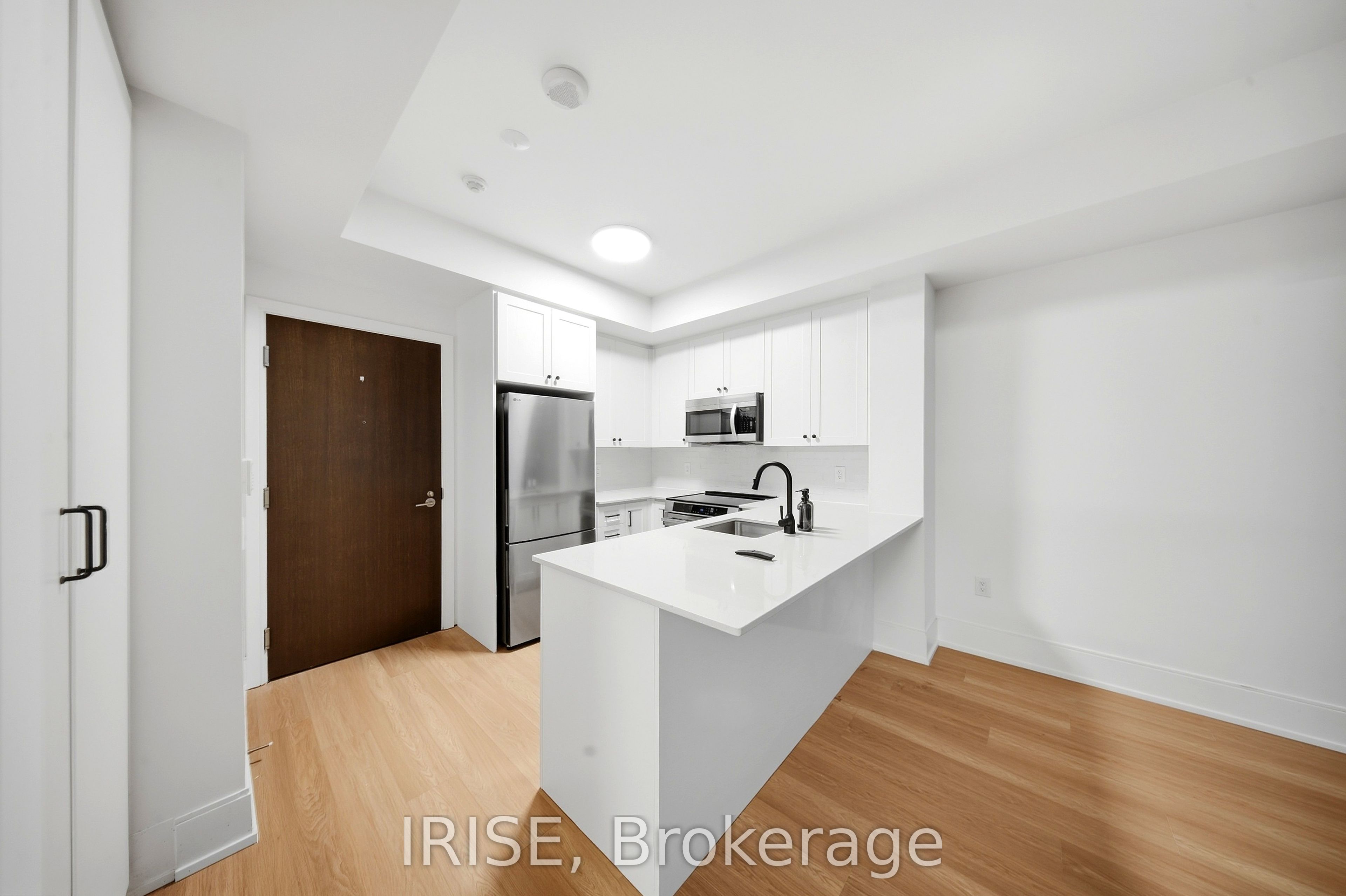 560 Front Street W 303, Toronto, ON M5V 1C1 photo 5