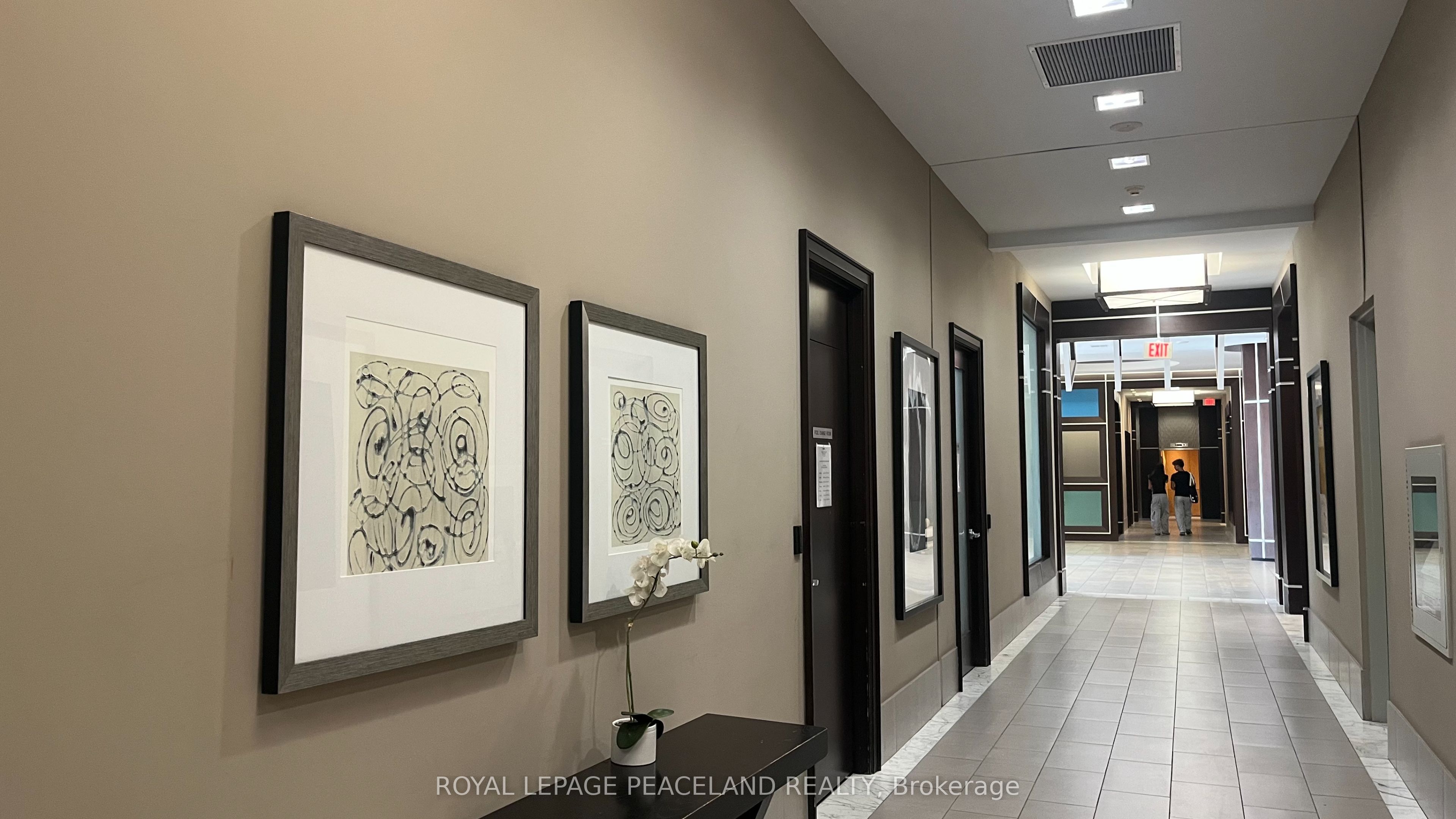 5791 Yonge Street 1801, Toronto, ON M2M 0A8 photo 4