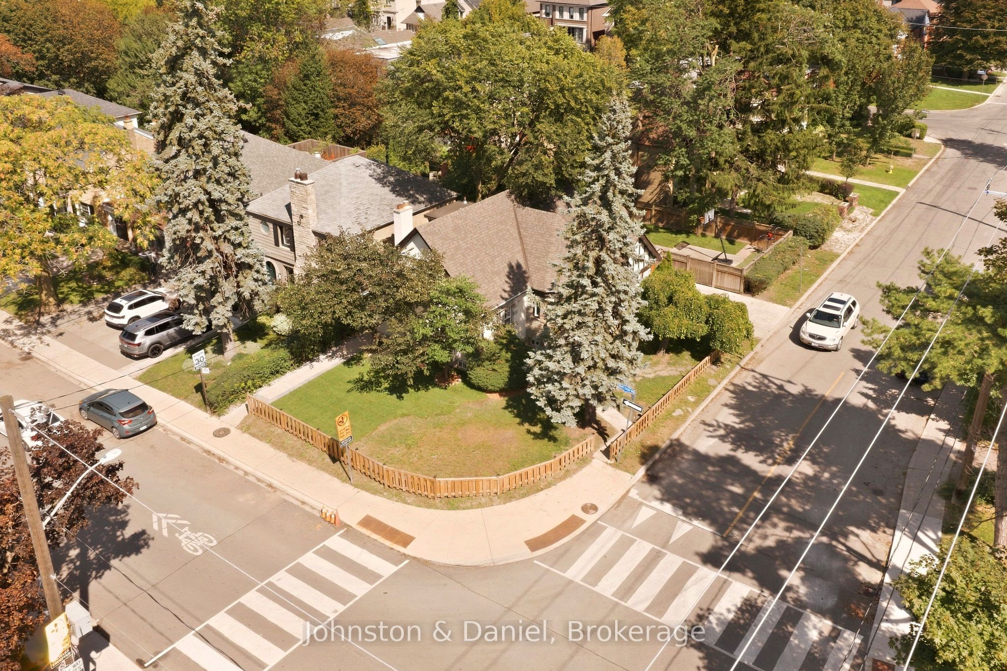 169 Glen Cedar Road, Toronto, ON M6C 3H1 photo 3
