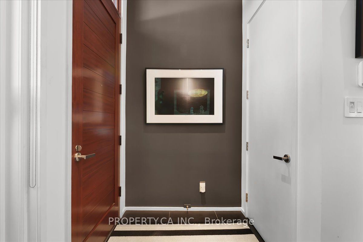 244 Manning Avenue, Toronto, ON M6J 2K7 photo 4