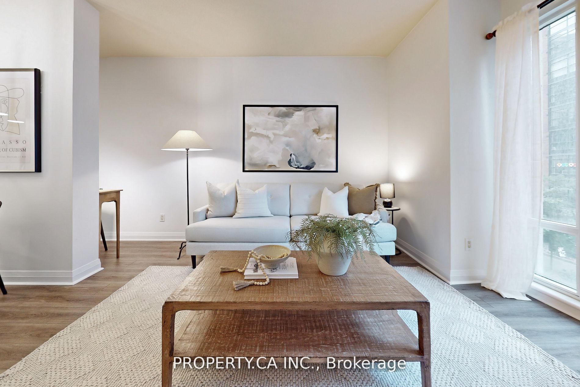 1121 Bay Street 301, Toronto, ON M5S 3L9 photo 3