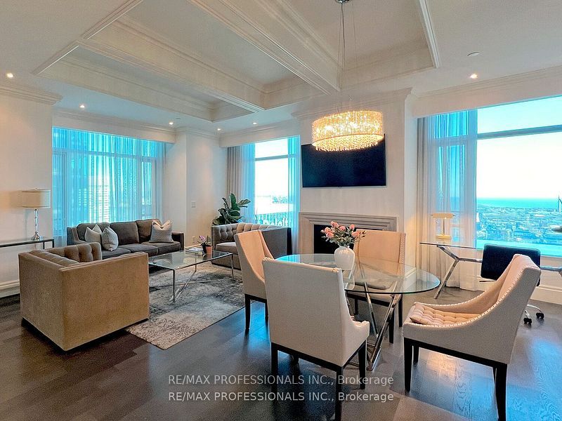 311 Bay Street 4803, Toronto, ON M5H 4G5 photo 2
