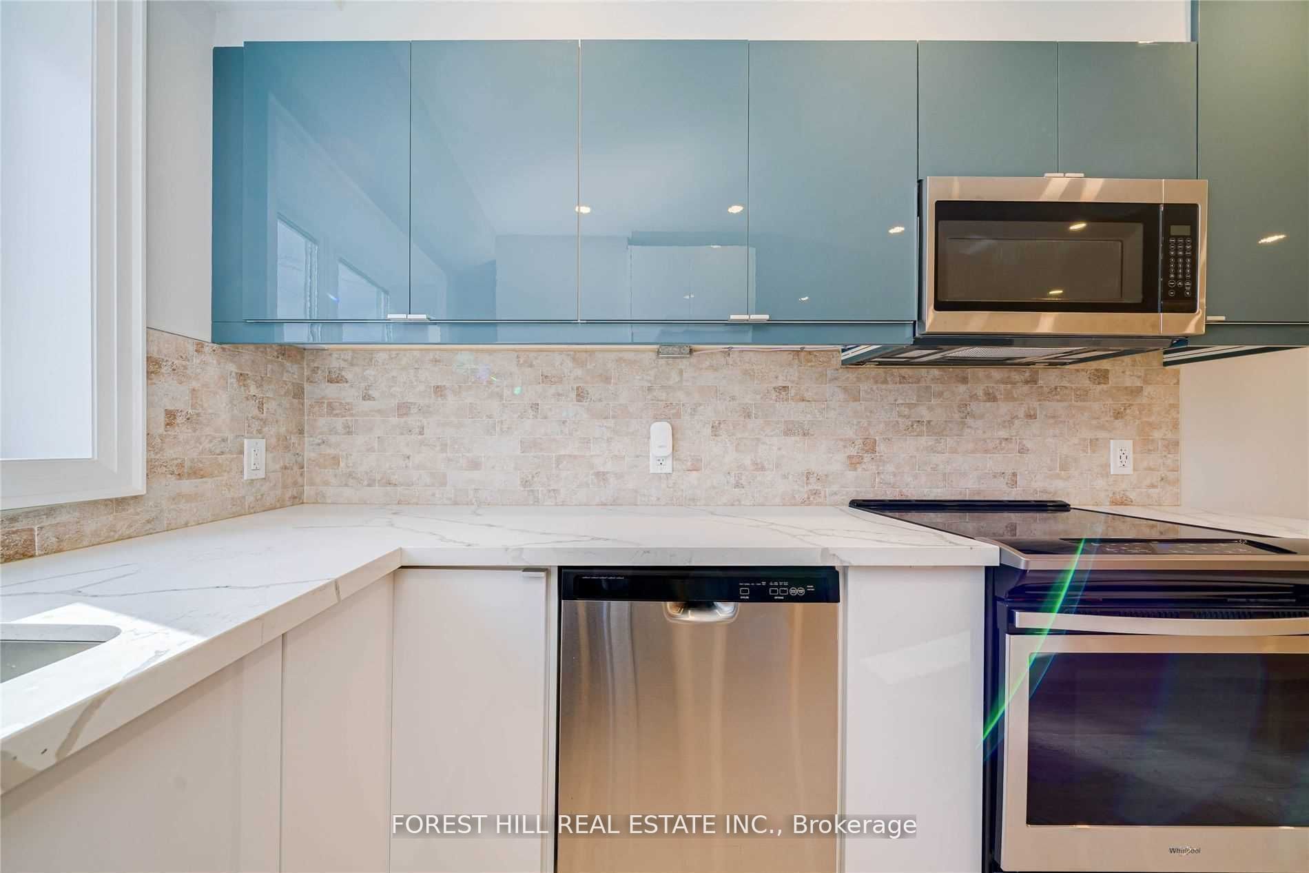 63 Argyle Street Main, Toronto, ON M6J 1N8 photo 3