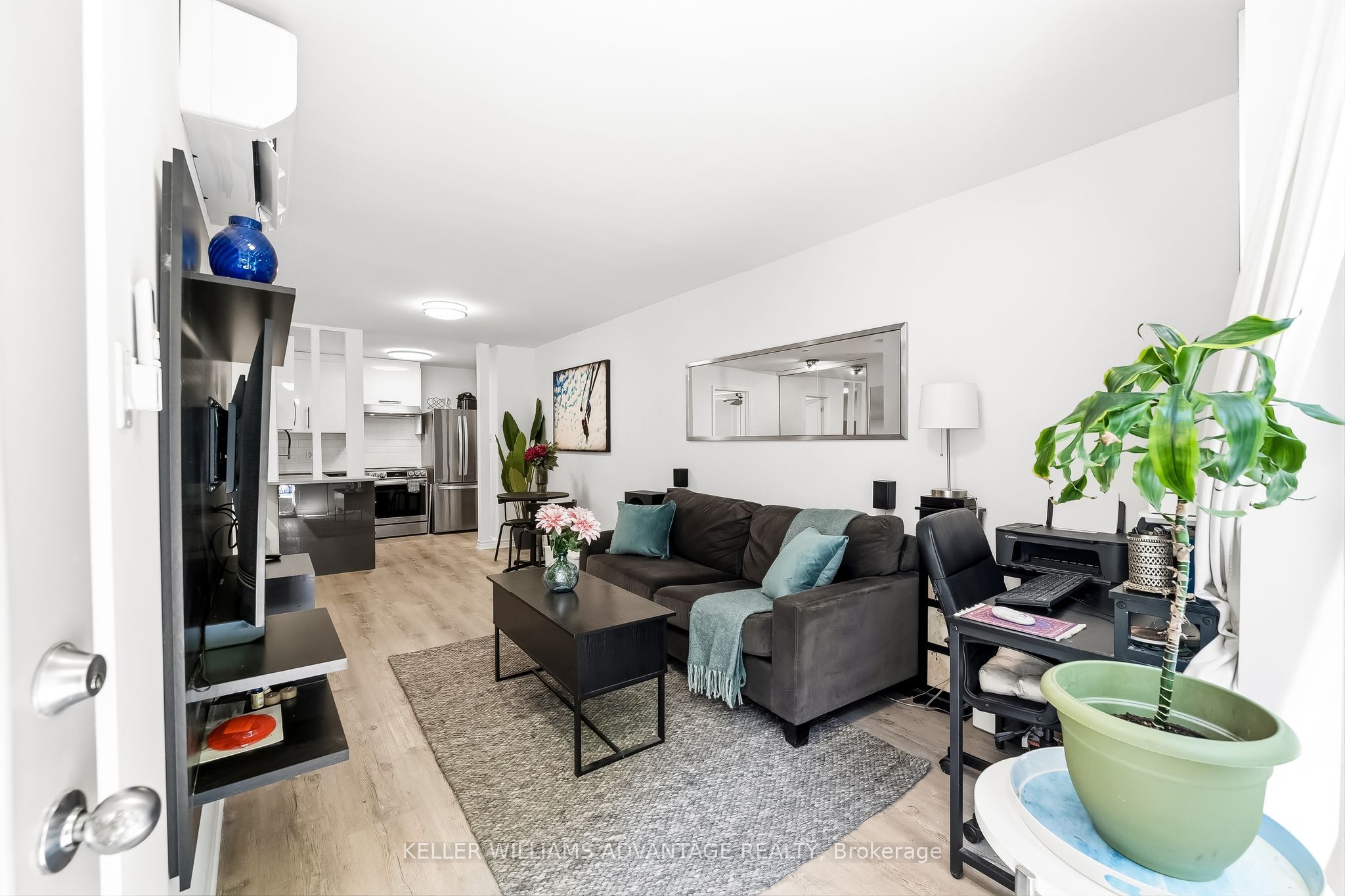 29 Canniff Street 409, Toronto, ON M6K 3M5 photo 3