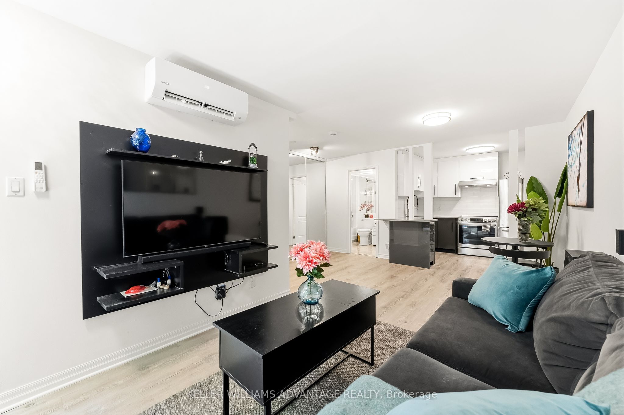 29 Canniff Street 409, Toronto, ON M6K 3M5 photo 5