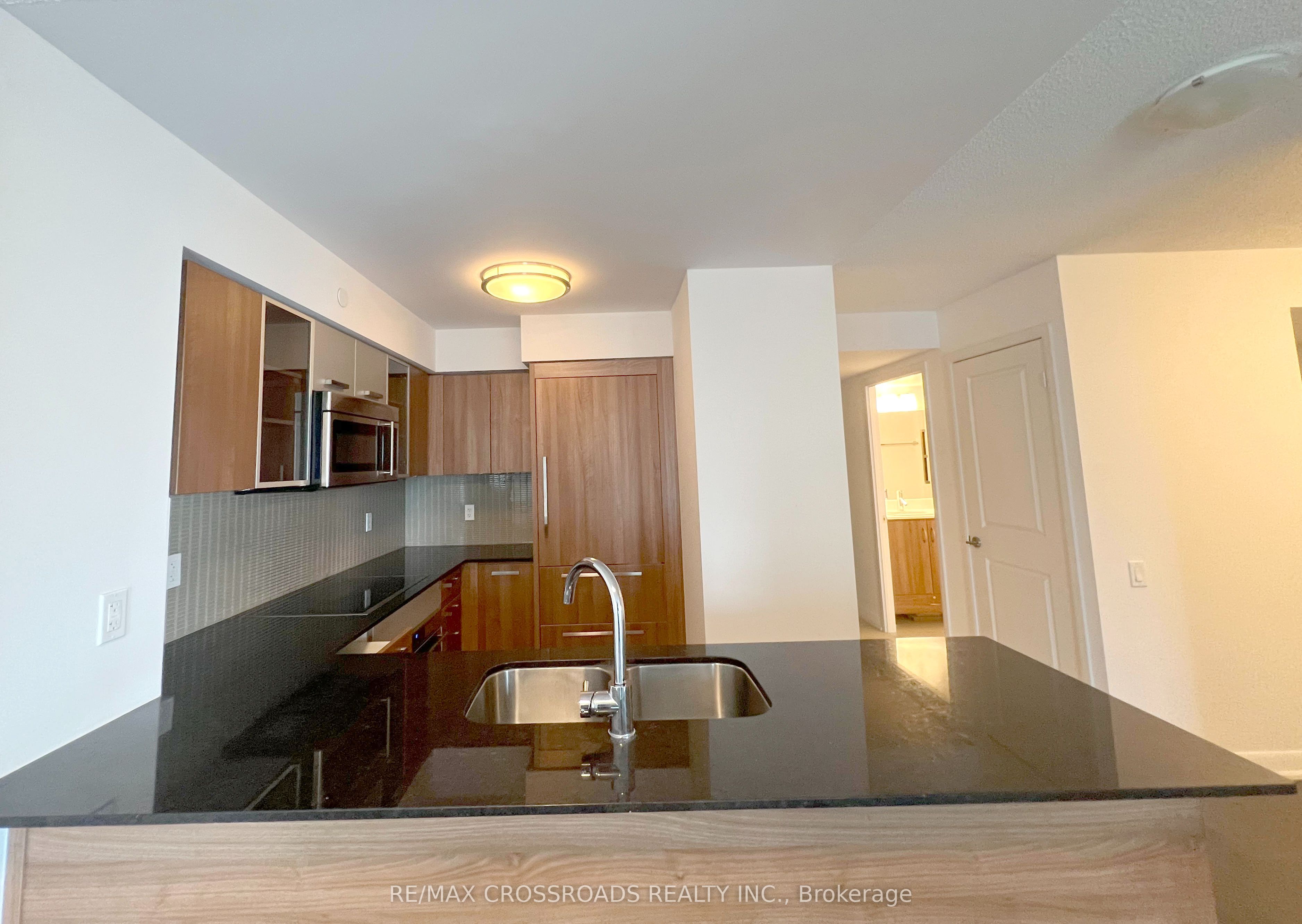 5168 Yonge Street 2107, Toronto, ON M2N 5P6 photo 3