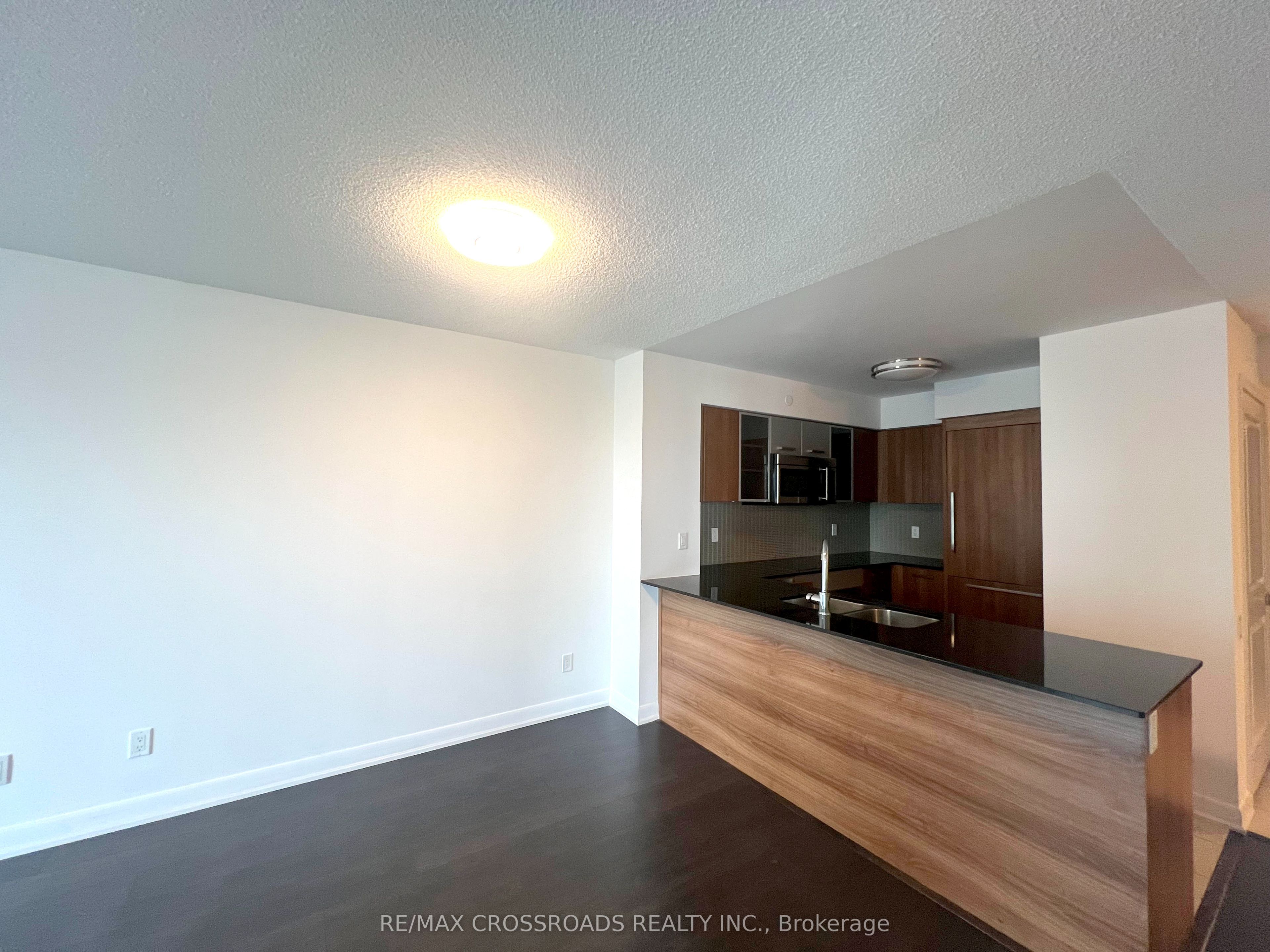 5168 Yonge Street 2107, Toronto, ON M2N 5P6 photo 4
