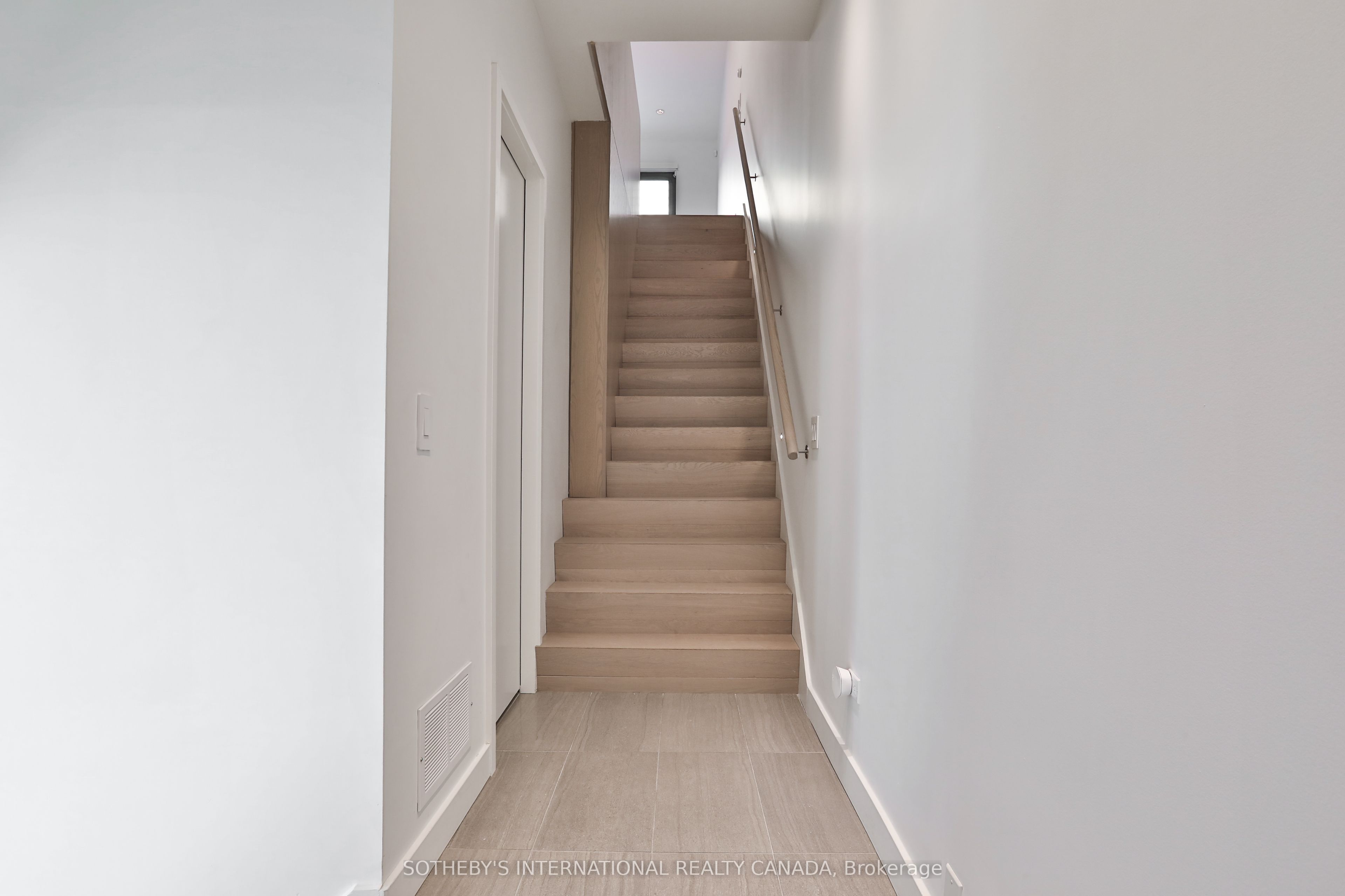 352B Harbord Street, Toronto, ON M6G 1H7 photo 2