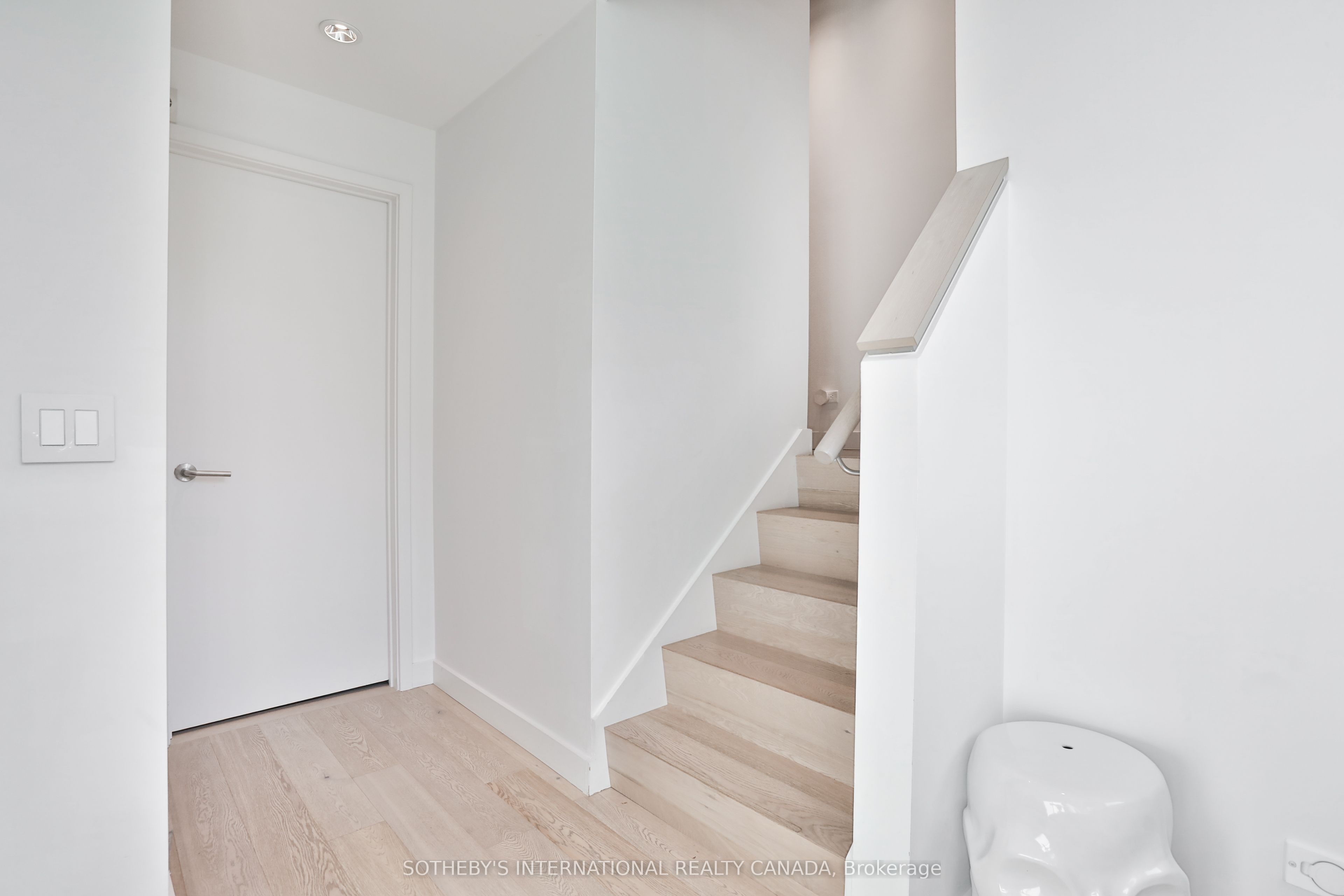 352B Harbord Street, Toronto, ON M6G 1H7 photo 4