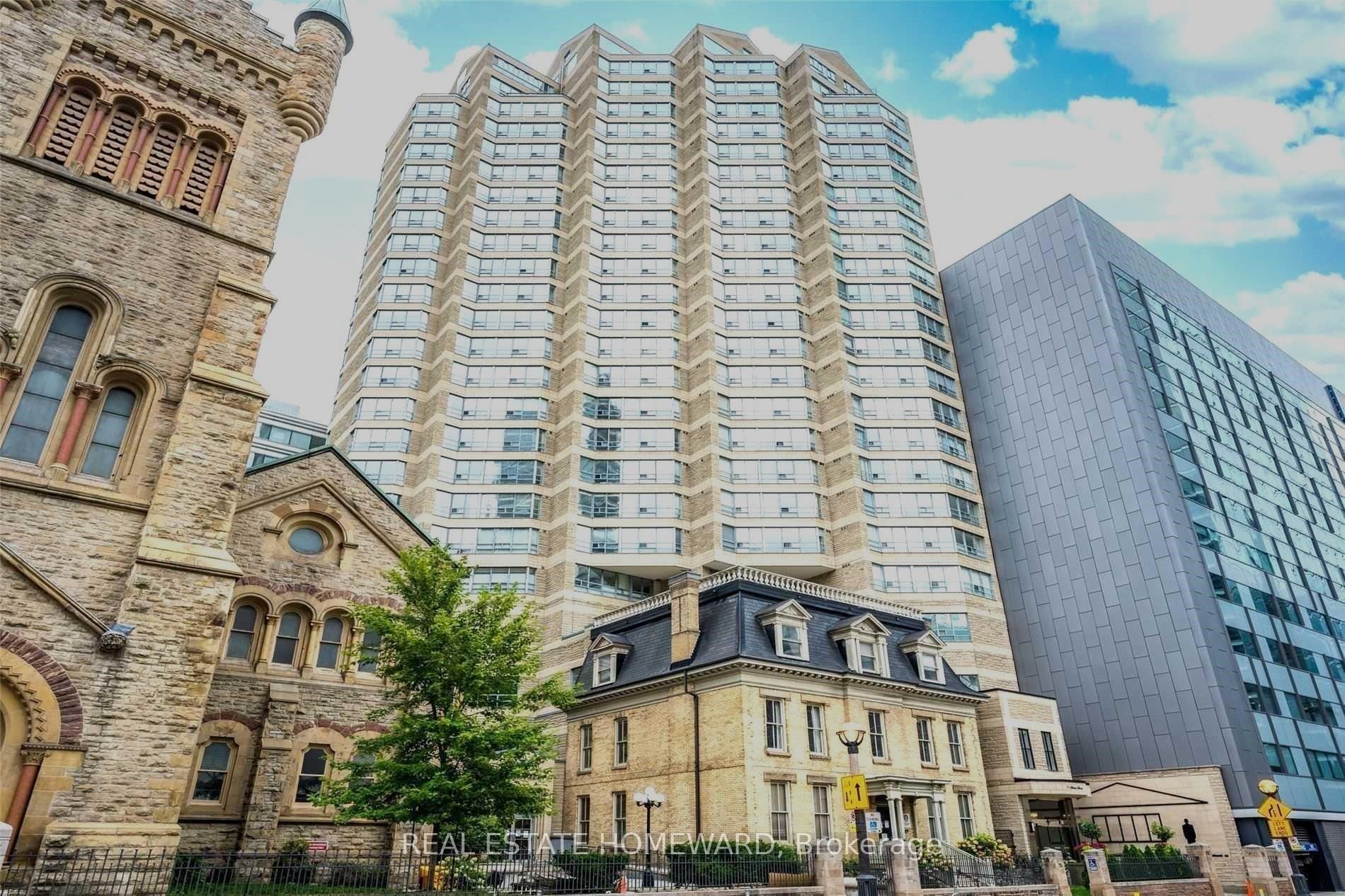 71 Simcoe Street 702, Toronto, ON M5J 2S9