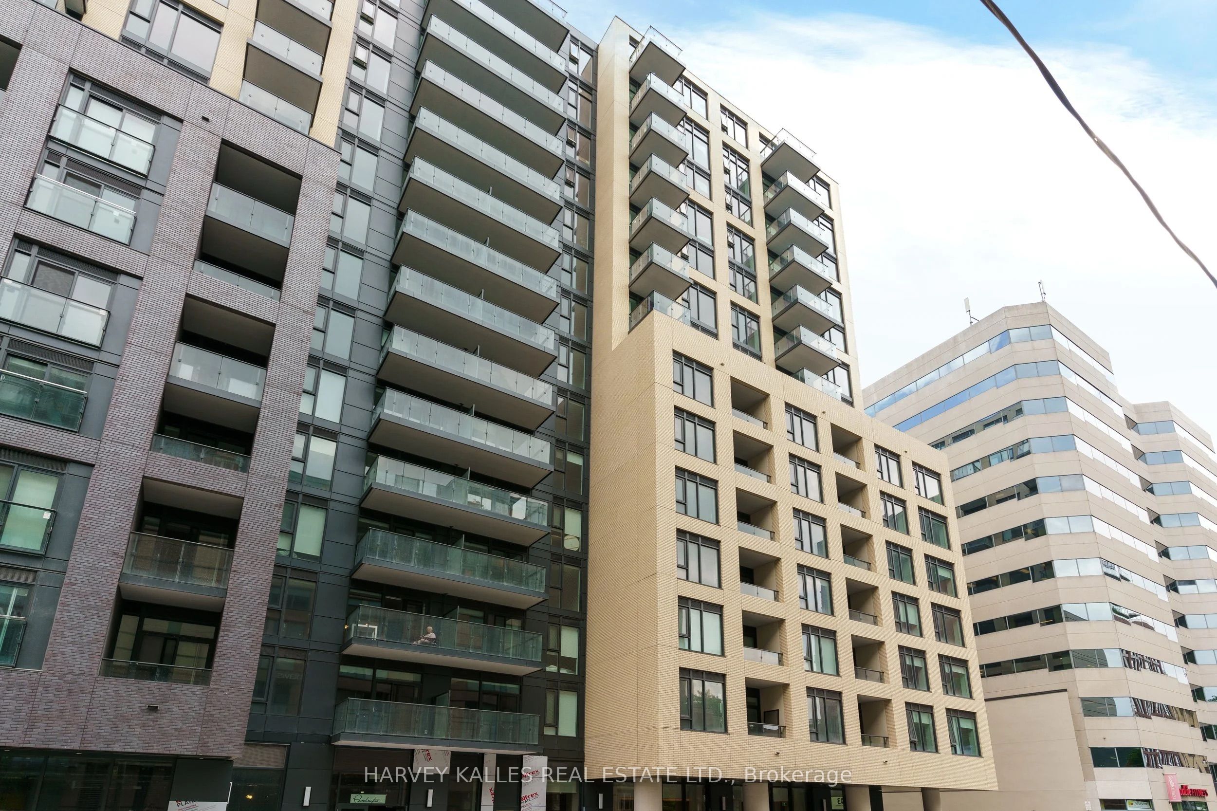 543 Richmond Street W 410, Toronto, ON M5V 1Y6
