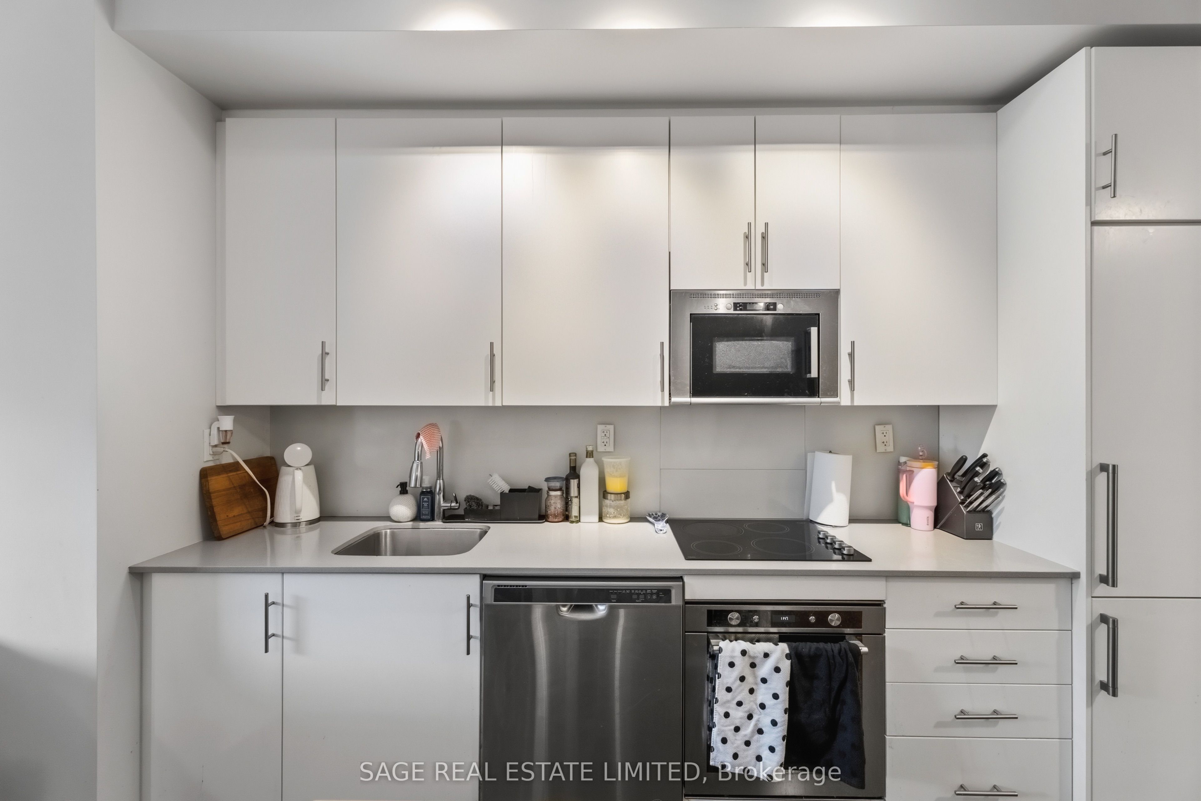 460 Adelaide Street E 309, Toronto, ON M5A 1N4 photo 4