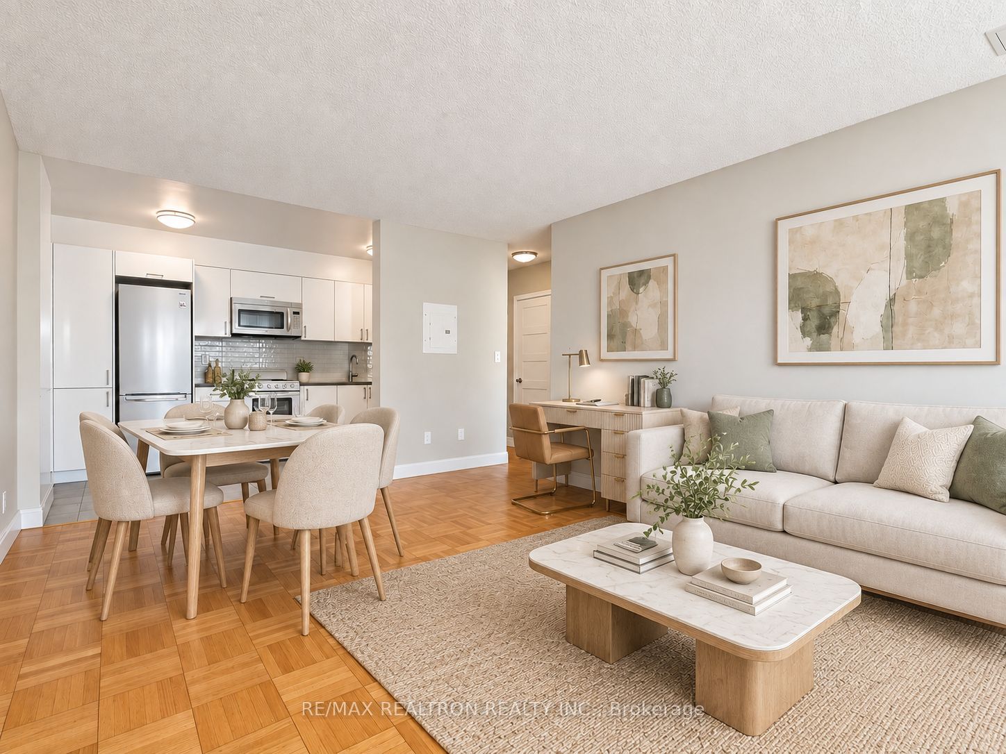 990 Avenue Road 104, Toronto, ON M5P 2K8
