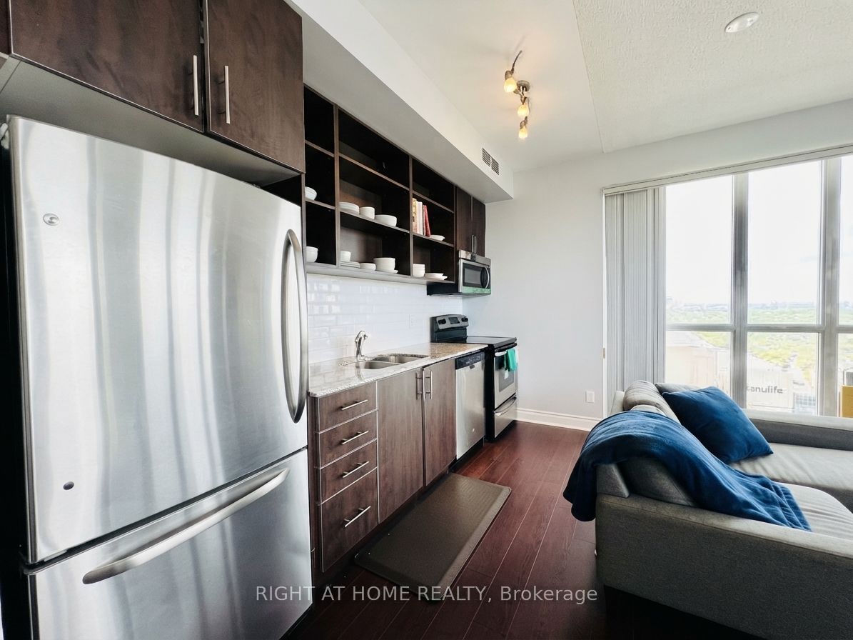 28 Ted Rogers Way 3211, Toronto, ON M4Y 2J4 photo 4