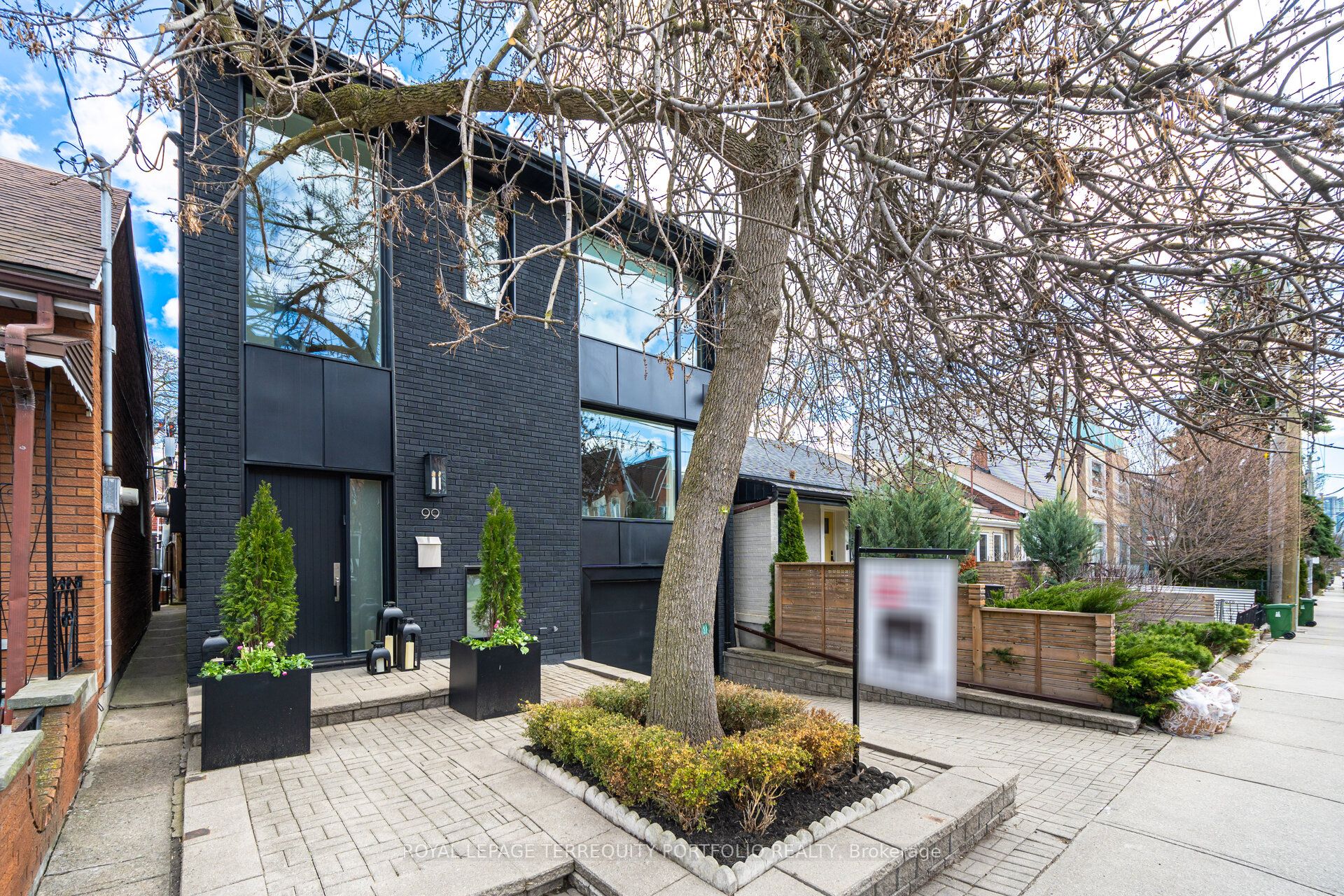 99 Claremont Street, Toronto, ON M6J 2M7 photo 3