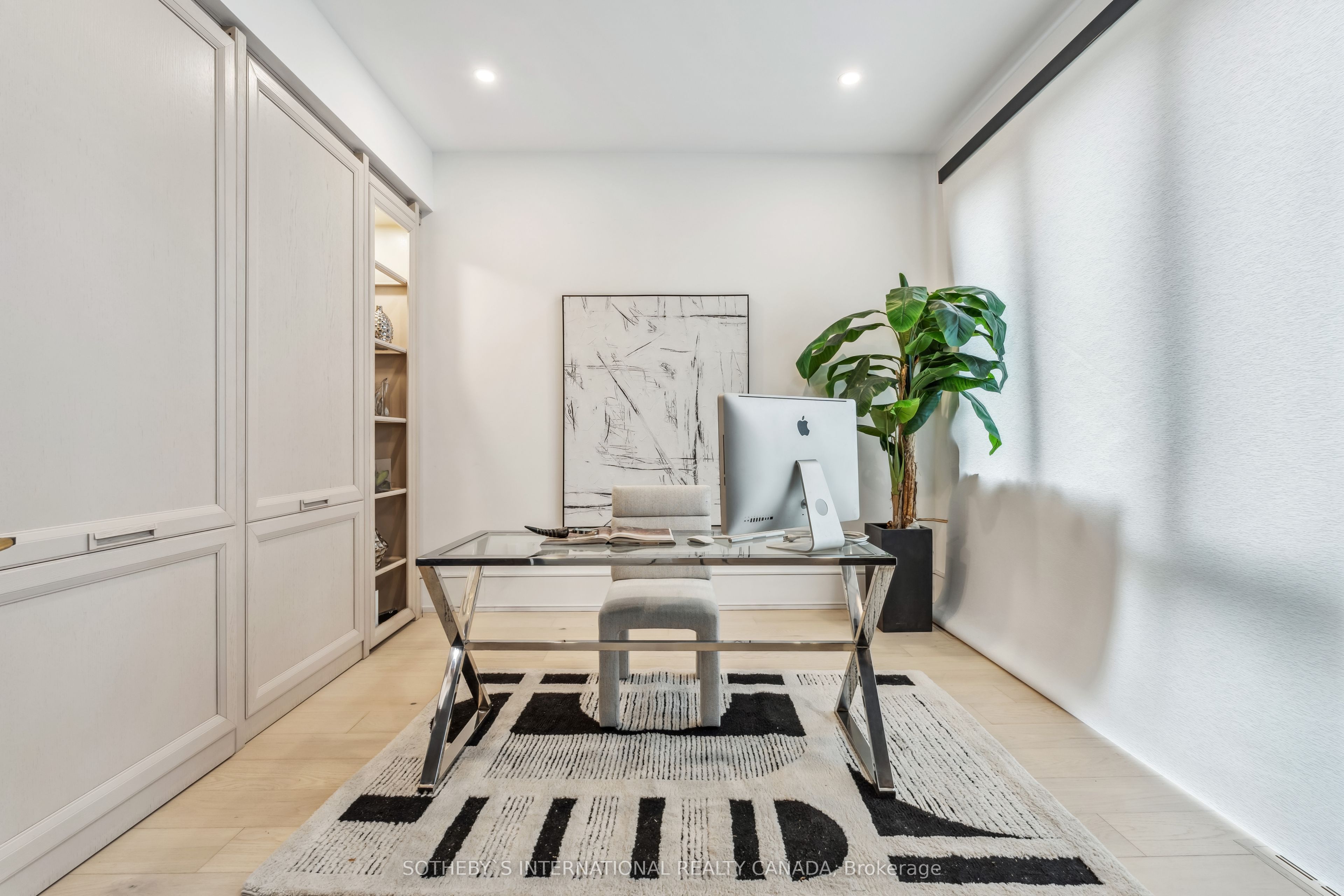 159 Cortleigh Boulevard, Toronto, ON M5N 1P6 photo 3