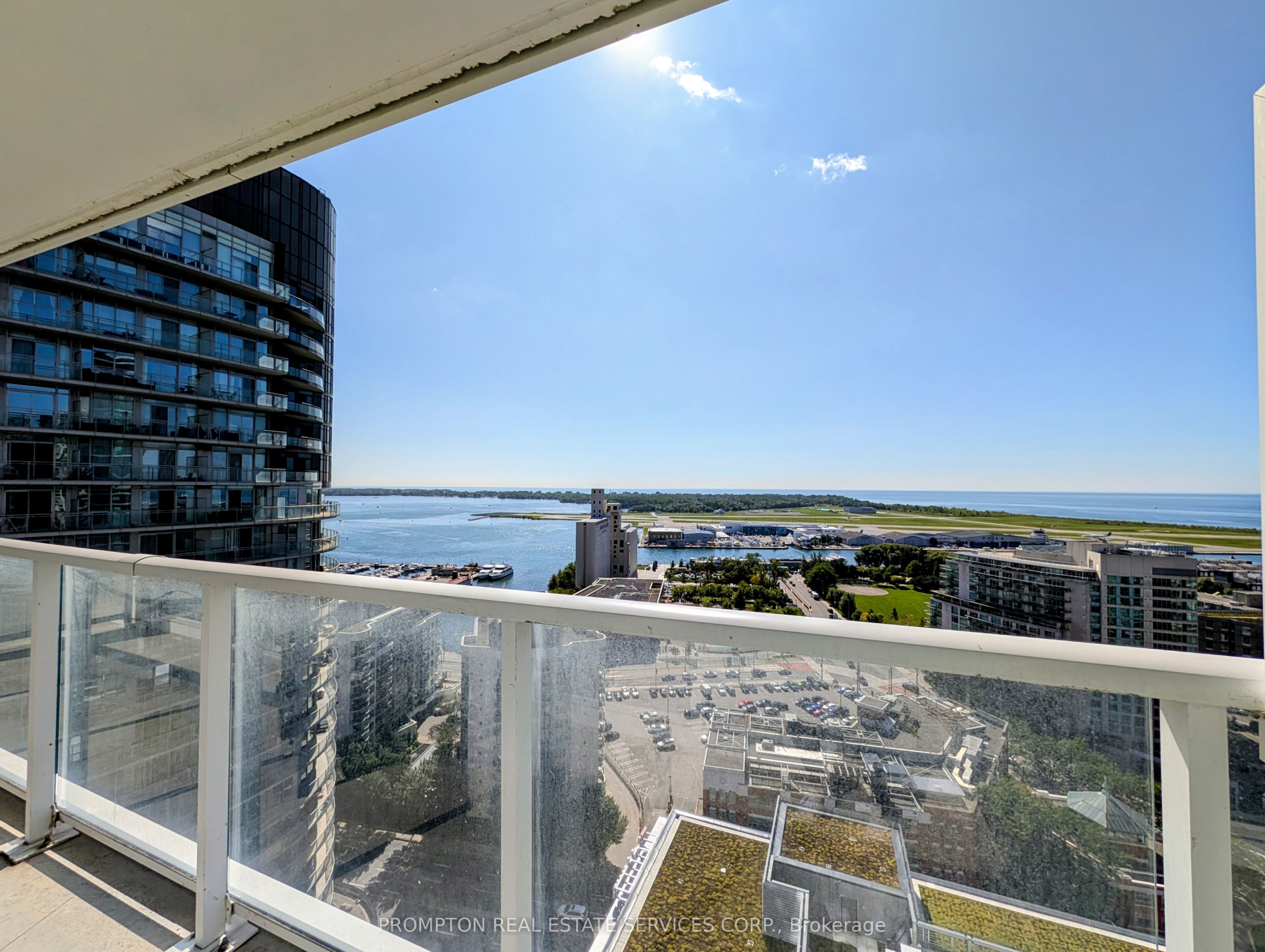 17 Bathurst Street 2616, Toronto, ON M5V 0N1 photo 3