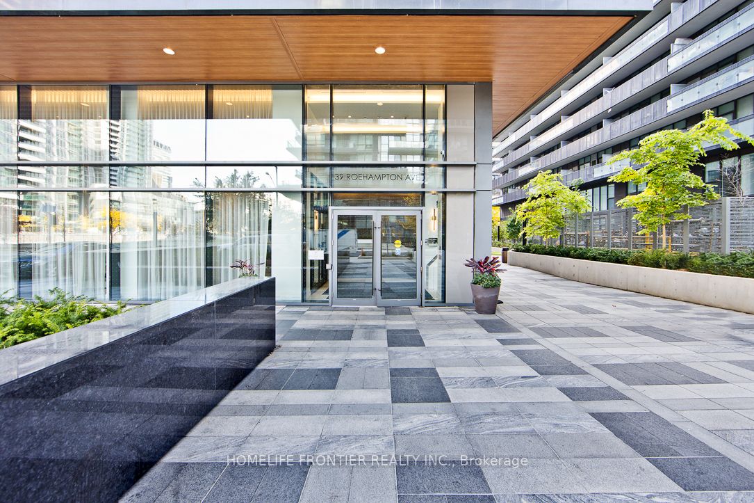 39 Roehampton Avenue 704, Toronto, ON M4P 0G1 photo 2