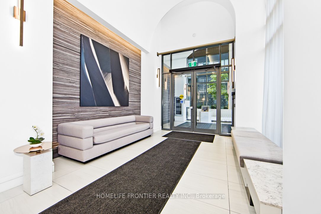 39 Roehampton Avenue 704, Toronto, ON M4P 0G1 photo 3