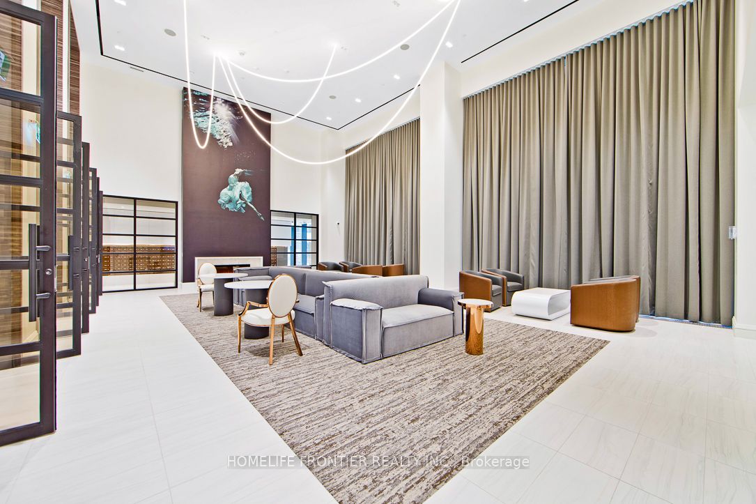 39 Roehampton Avenue 704, Toronto, ON M4P 0G1 photo 4