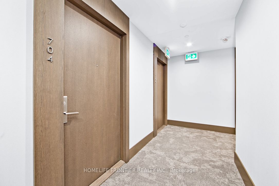 39 Roehampton Avenue 704, Toronto, ON M4P 0G1 photo 5