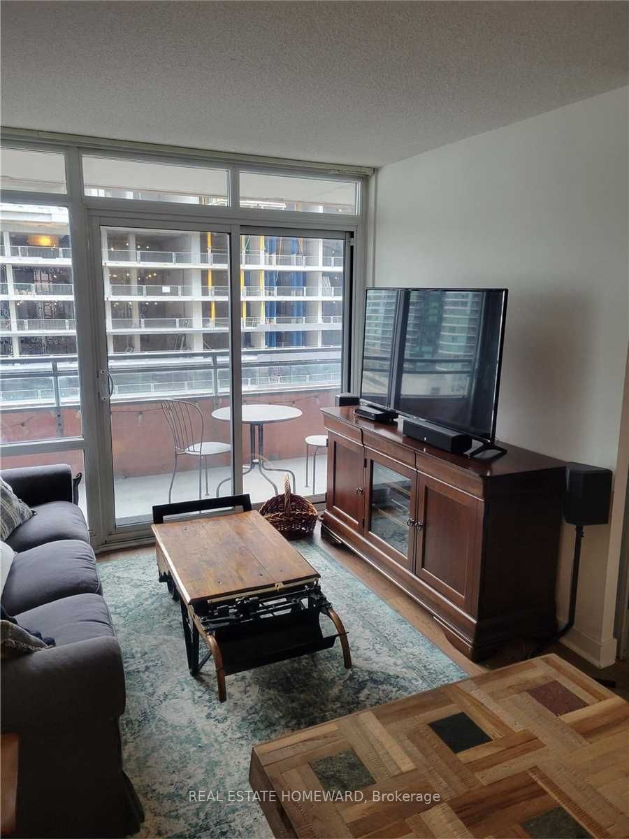 4K Spadina Avenue 908, Toronto, ON M5V 3Y9 photo 5