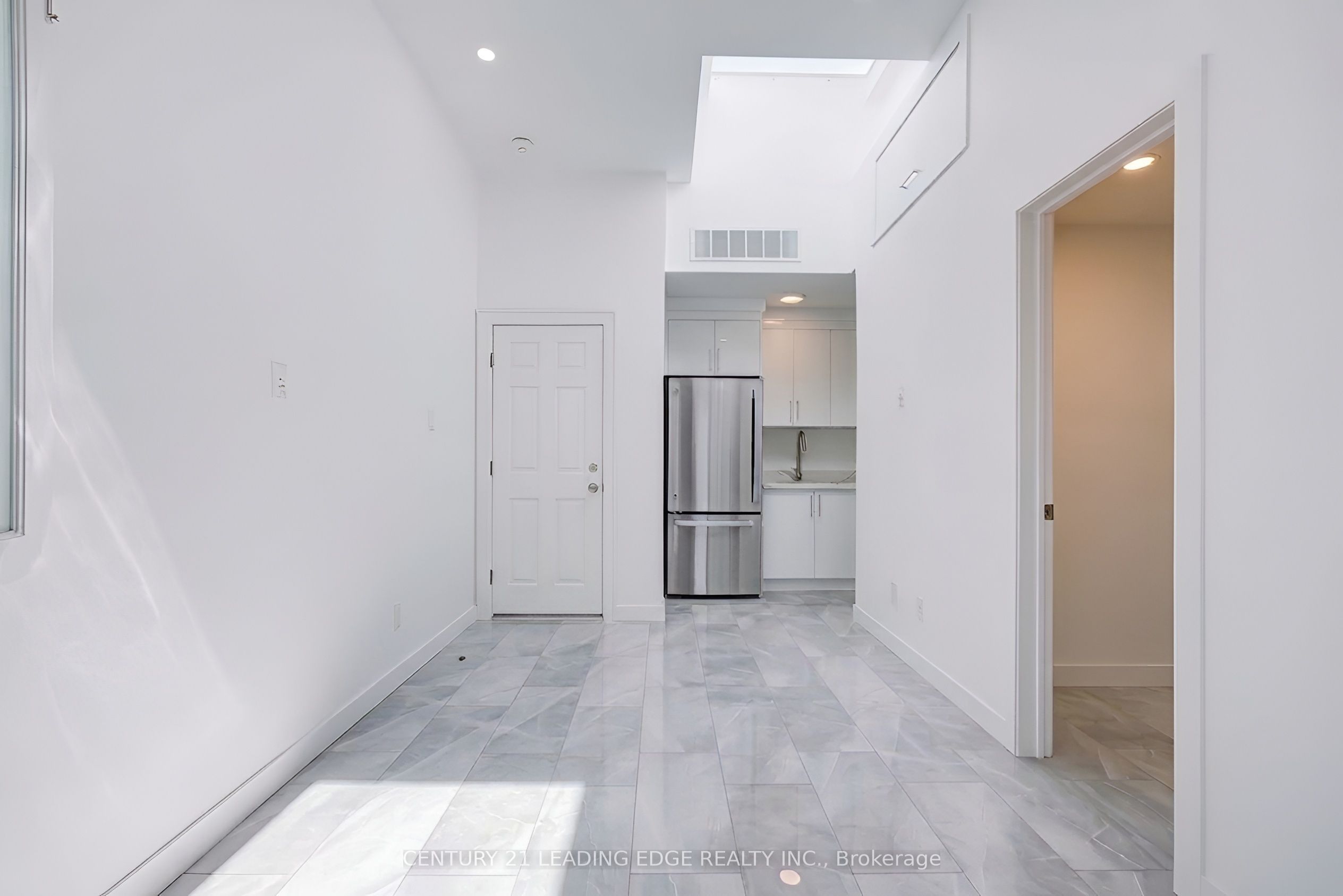 1375 Bathurst Street Unit B, Toronto, ON M5R 3H8