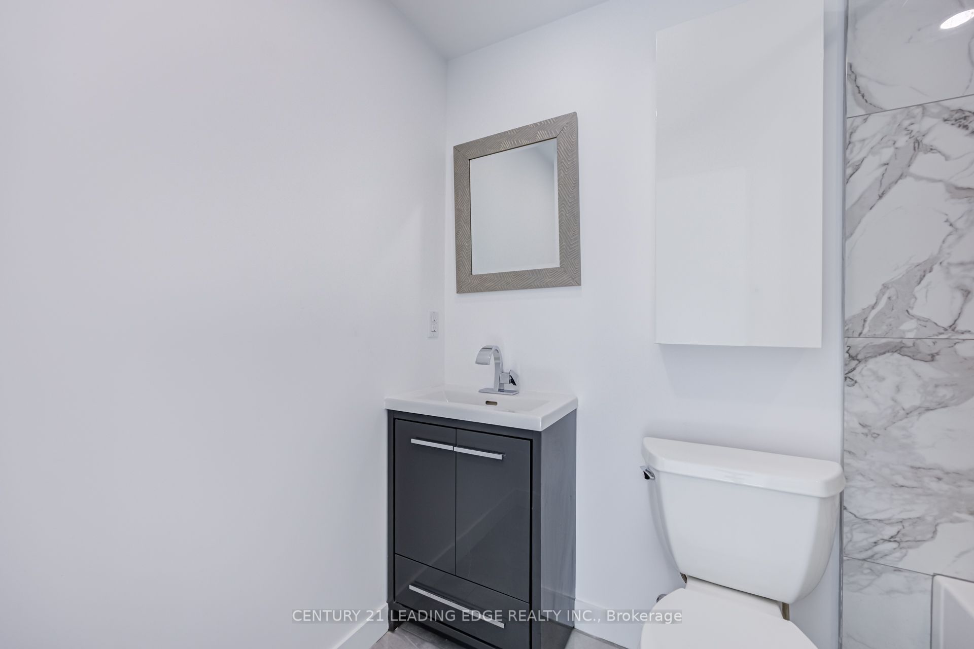 1375 Bathurst Street Unit B, Toronto, ON M5R 3H8 photo 5