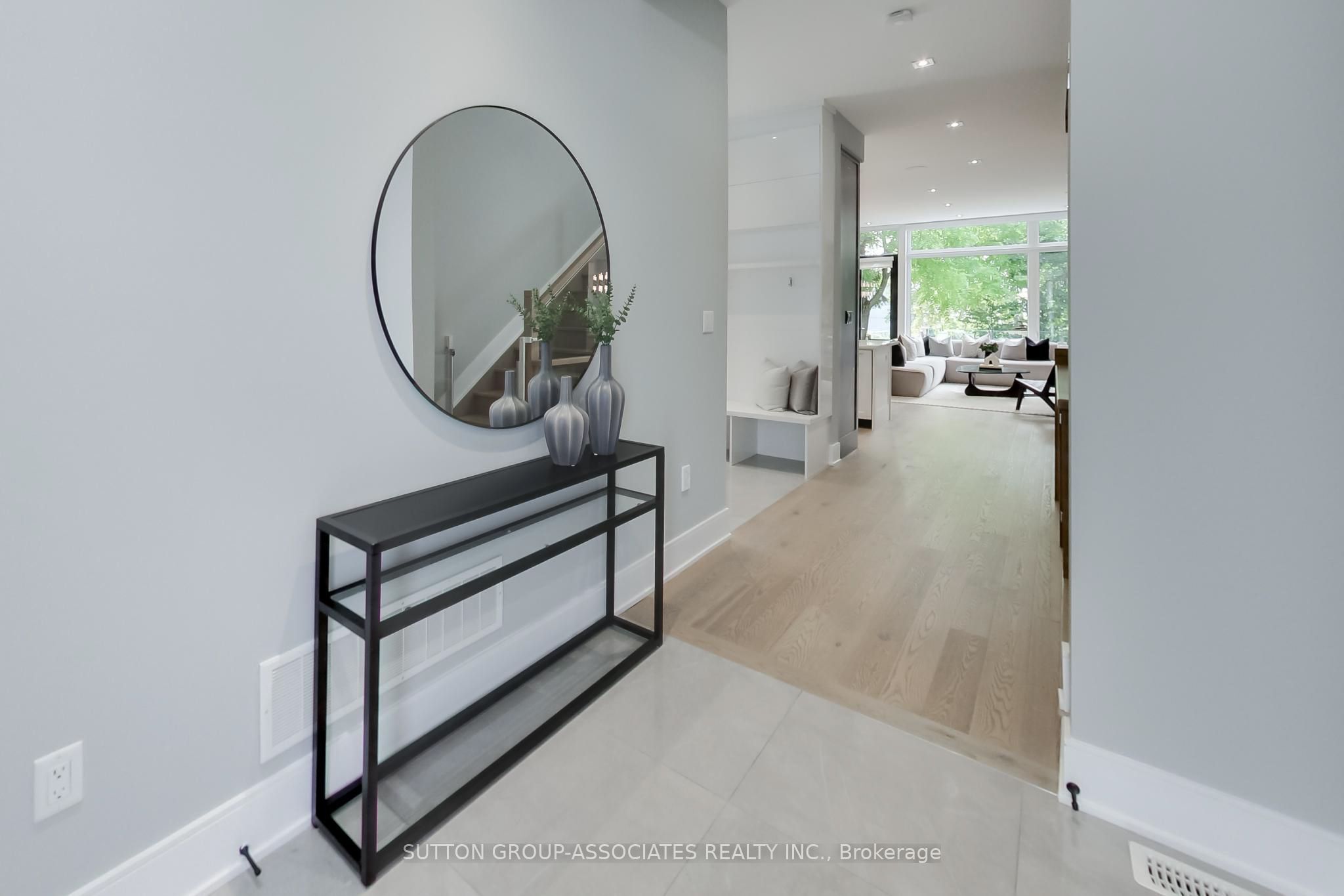 670 Winona Drive, Toronto, ON M6C 3V8 photo 3