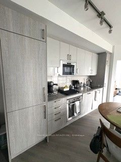 77 Mutual Street 1202, Toronto, ON M5B 2A9 photo 5