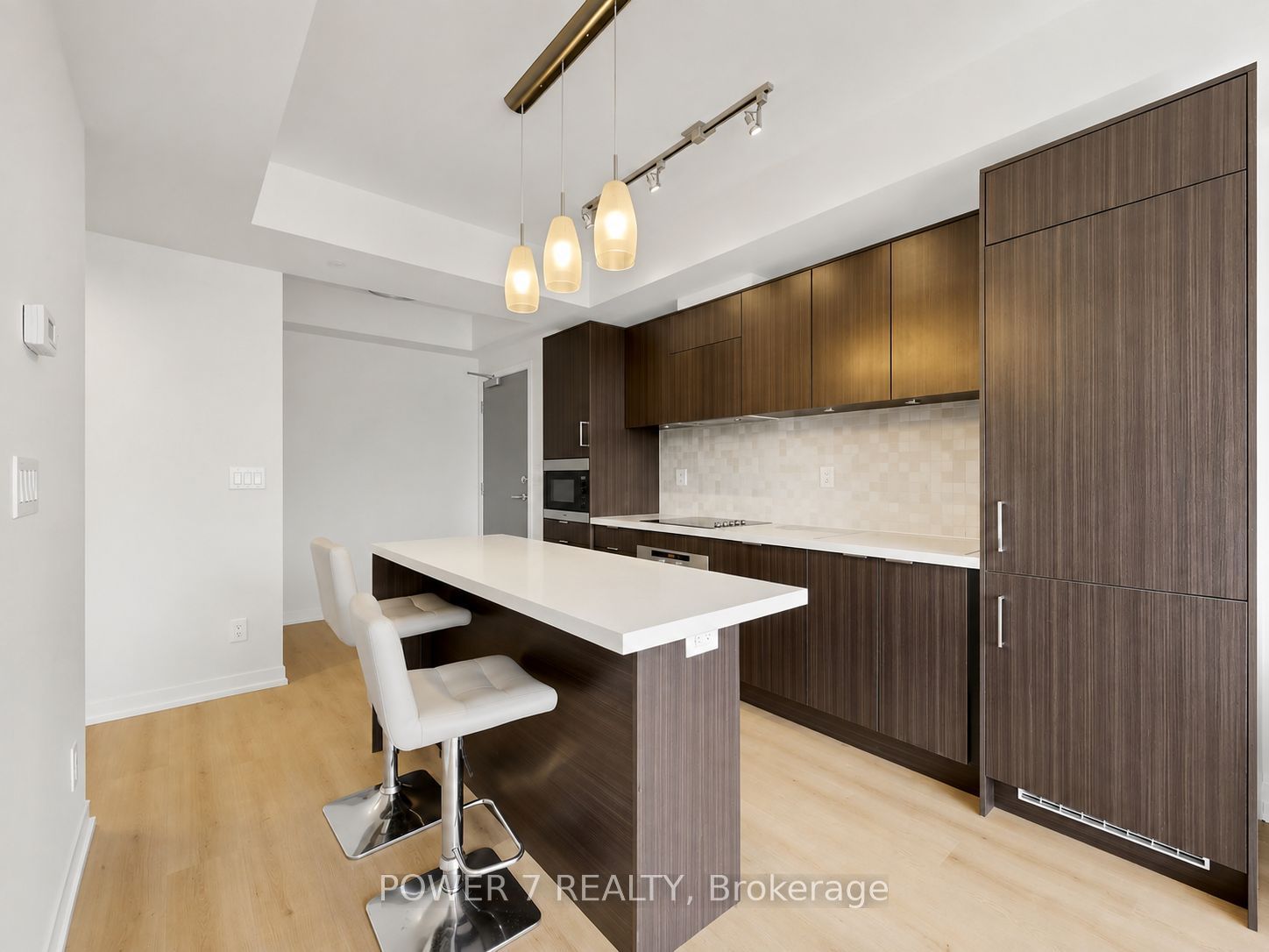 21 Widmer Street 4207, Toronto, ON M5V 0B8 photo 3