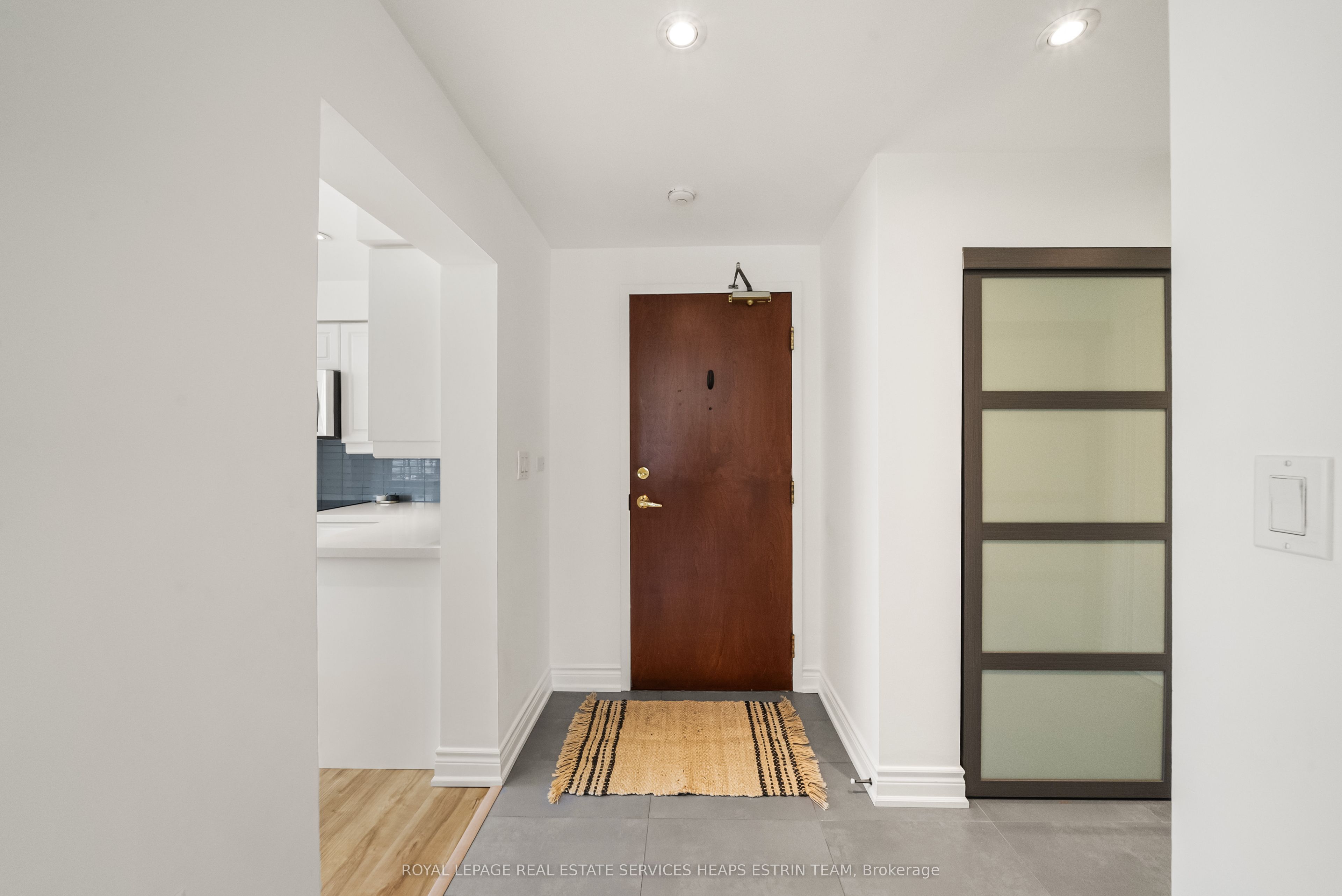 1750 Bayview Avenue 408, Toronto, ON M4G 4H6 photo 2