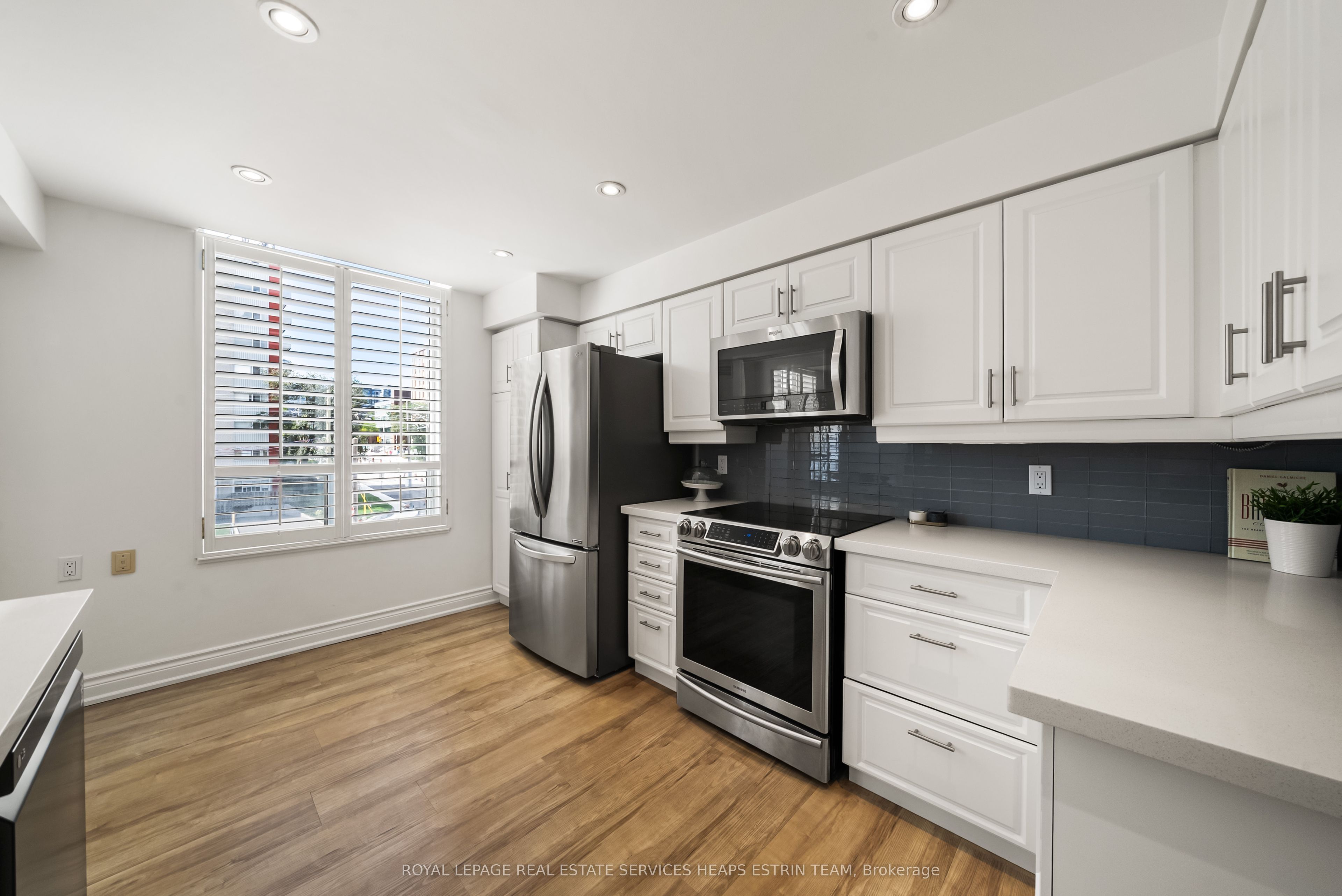 1750 Bayview Avenue 408, Toronto, ON M4G 4H6 photo 5