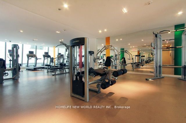 832 Bay Street 1302, Toronto, ON M5S 1Z6 photo 2