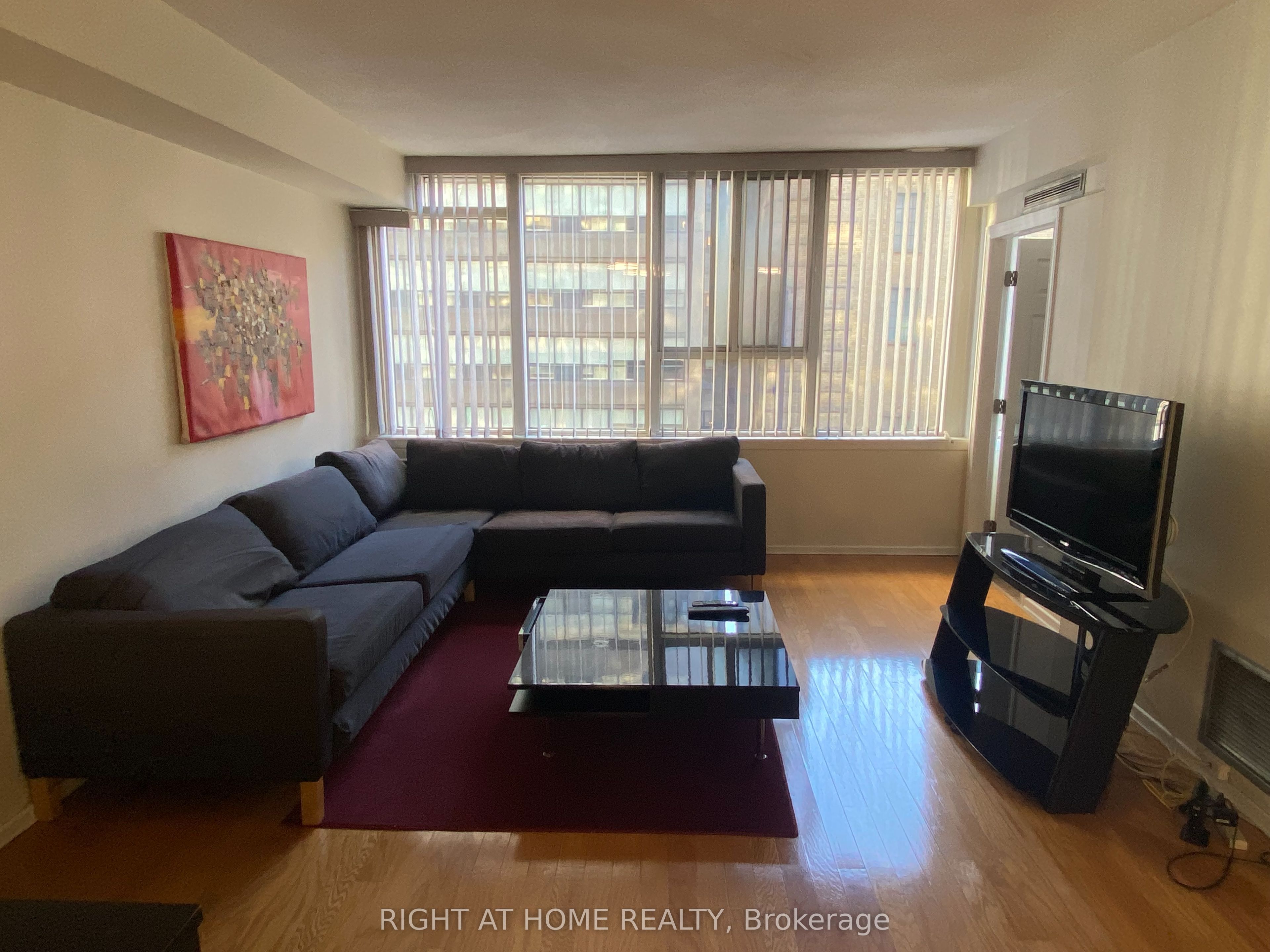 45 Carlton Street 408, Toronto, ON M5B 2H9 photo 3